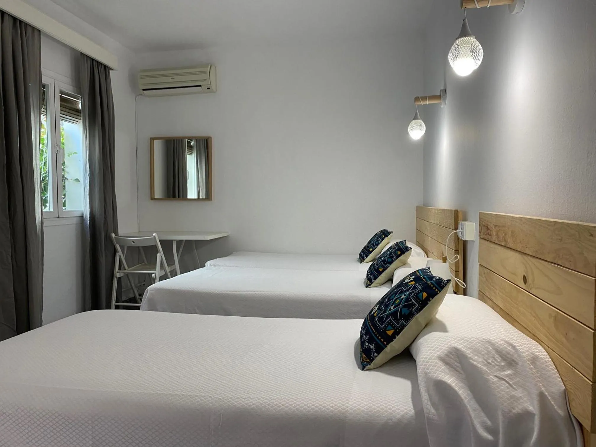 Photo of the whole room in Hostal Paco Marbella