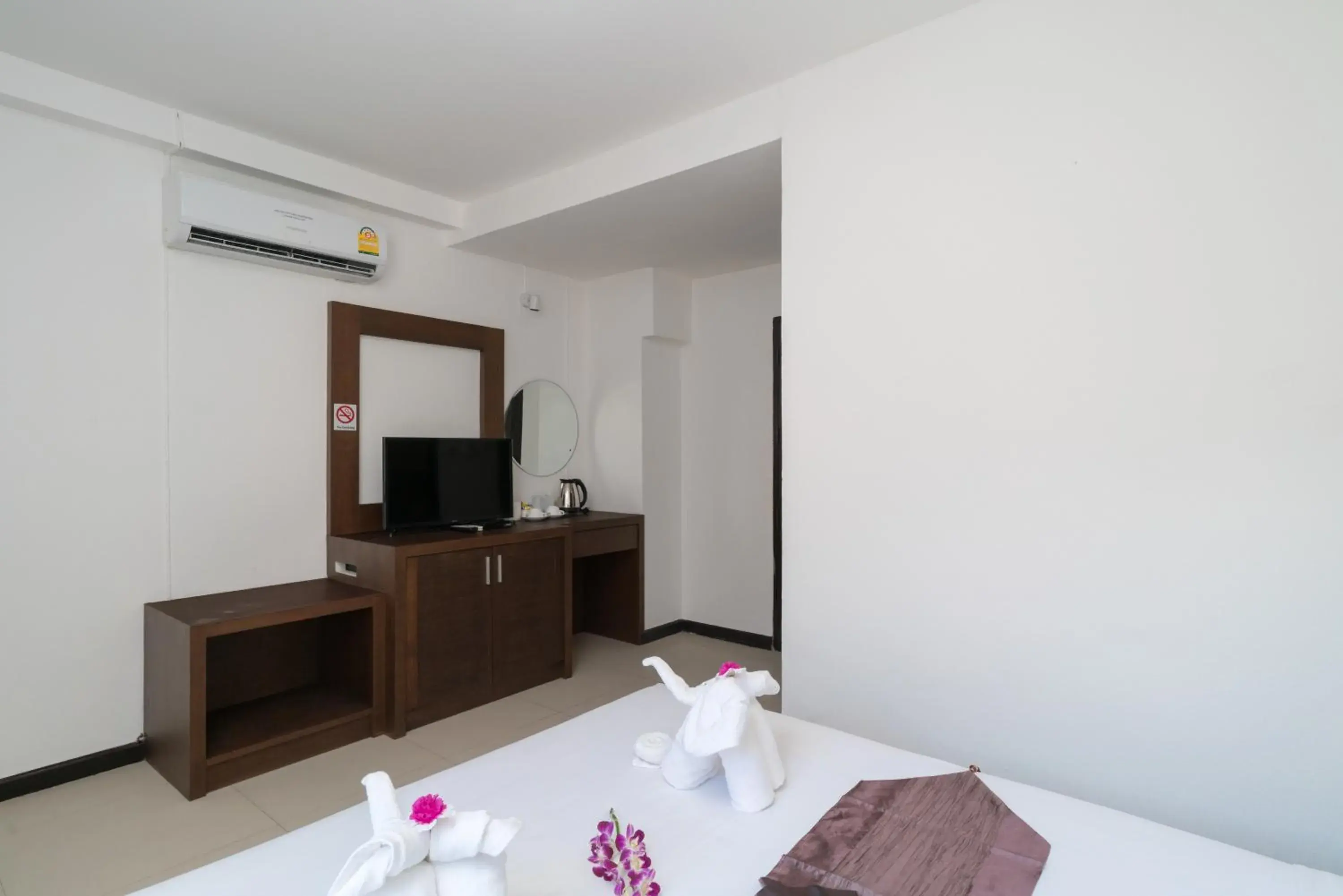 Property building, Bed in Destination Patong Property building, Bed in Destination Patong