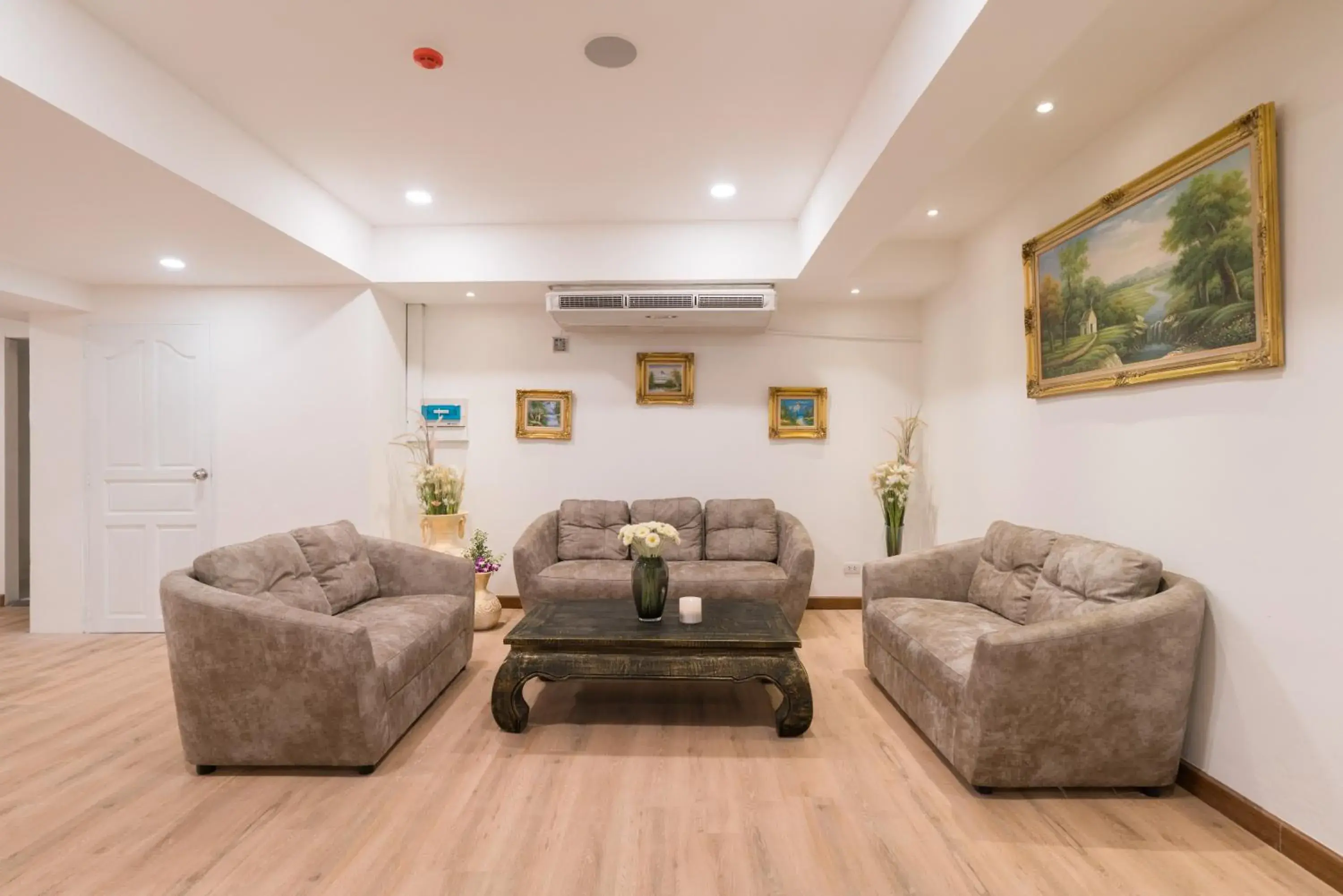 Property building in Destination Patong Property building in Destination Patong