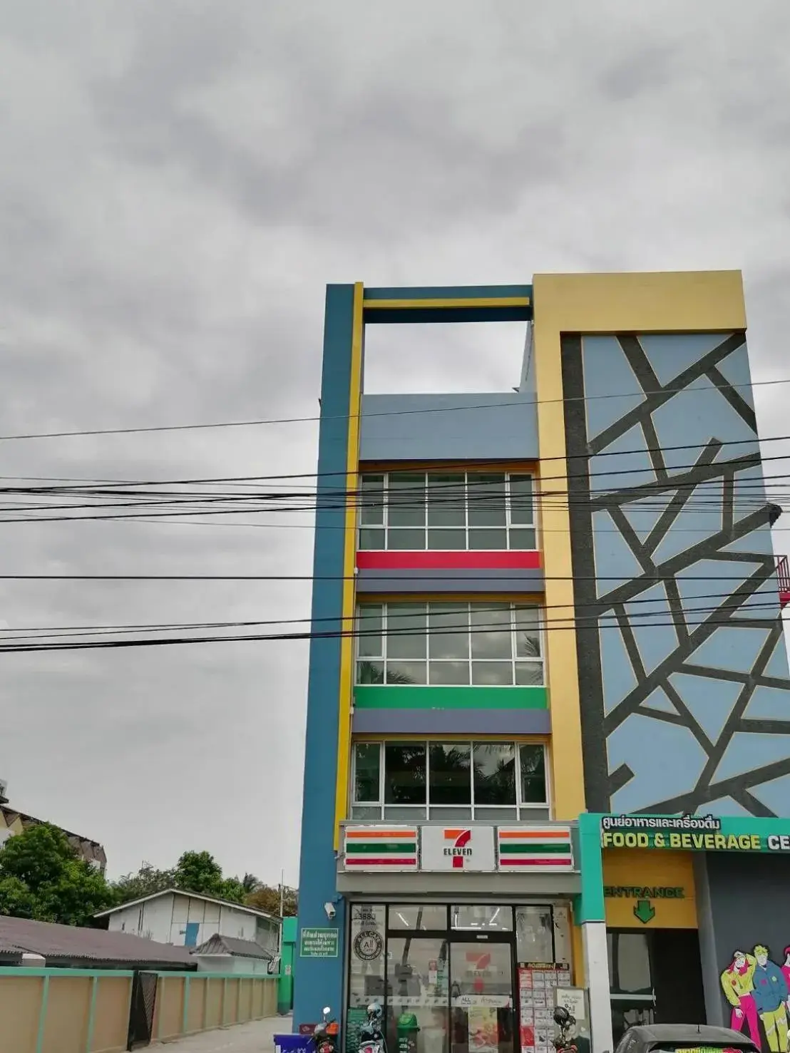 Property building in The Sea Bangsaen Hotel Property building in The Sea Bangsaen Hotel