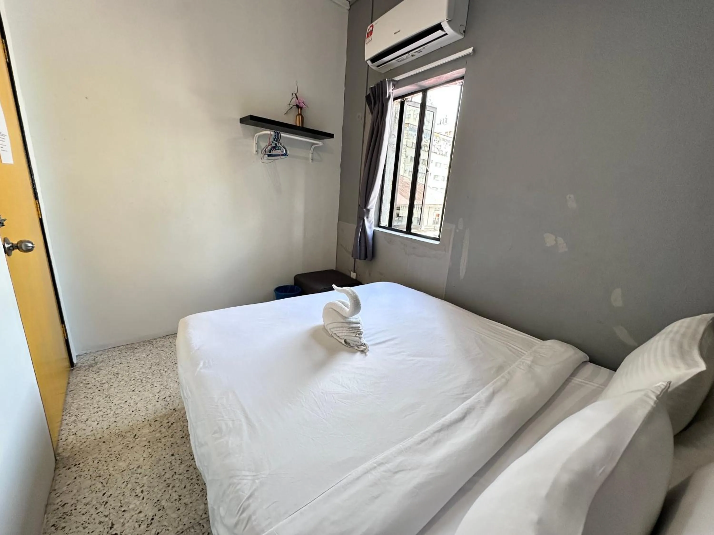 Bed in Mac Inn 94