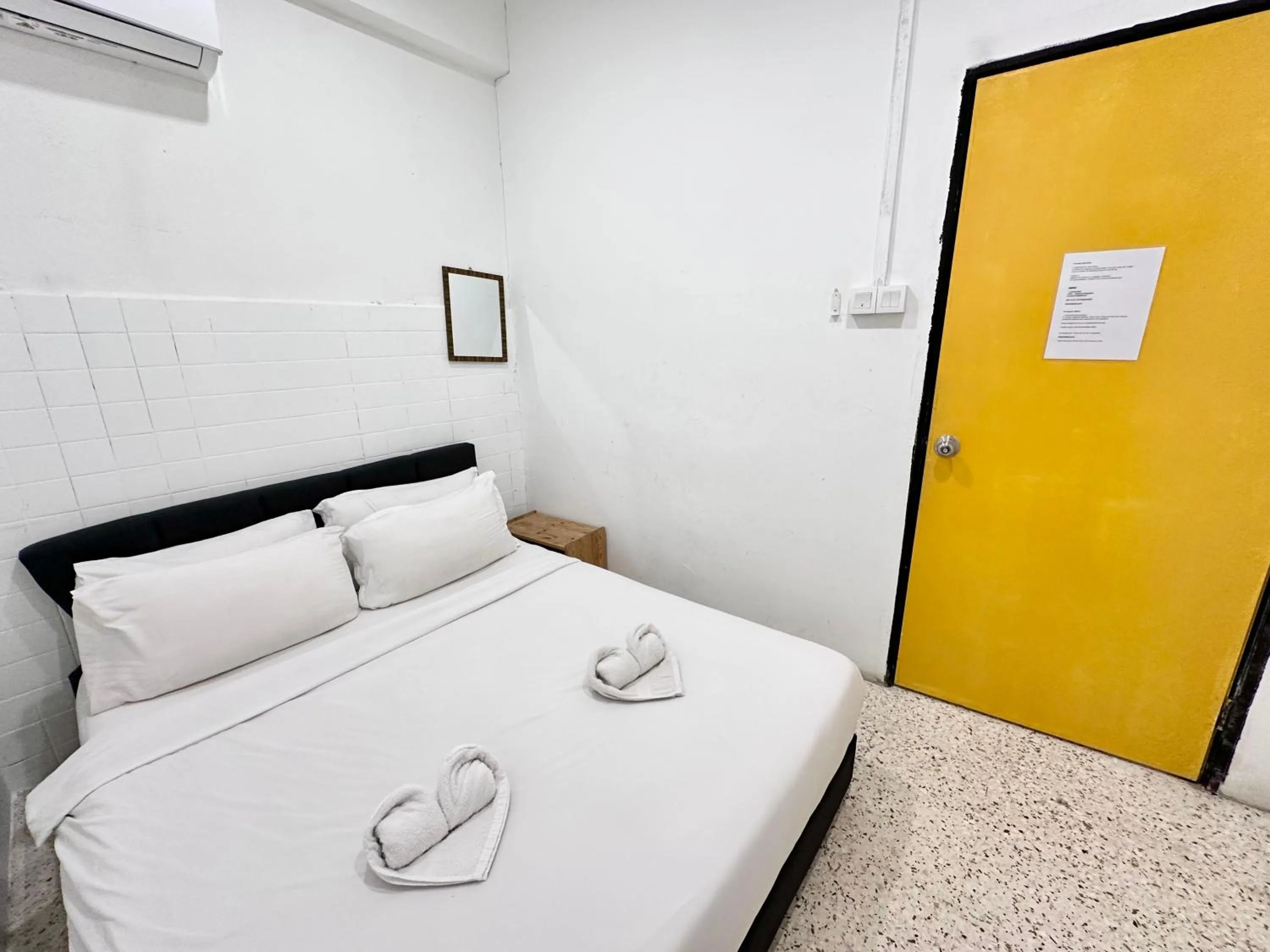 Bed in Mac Inn 94