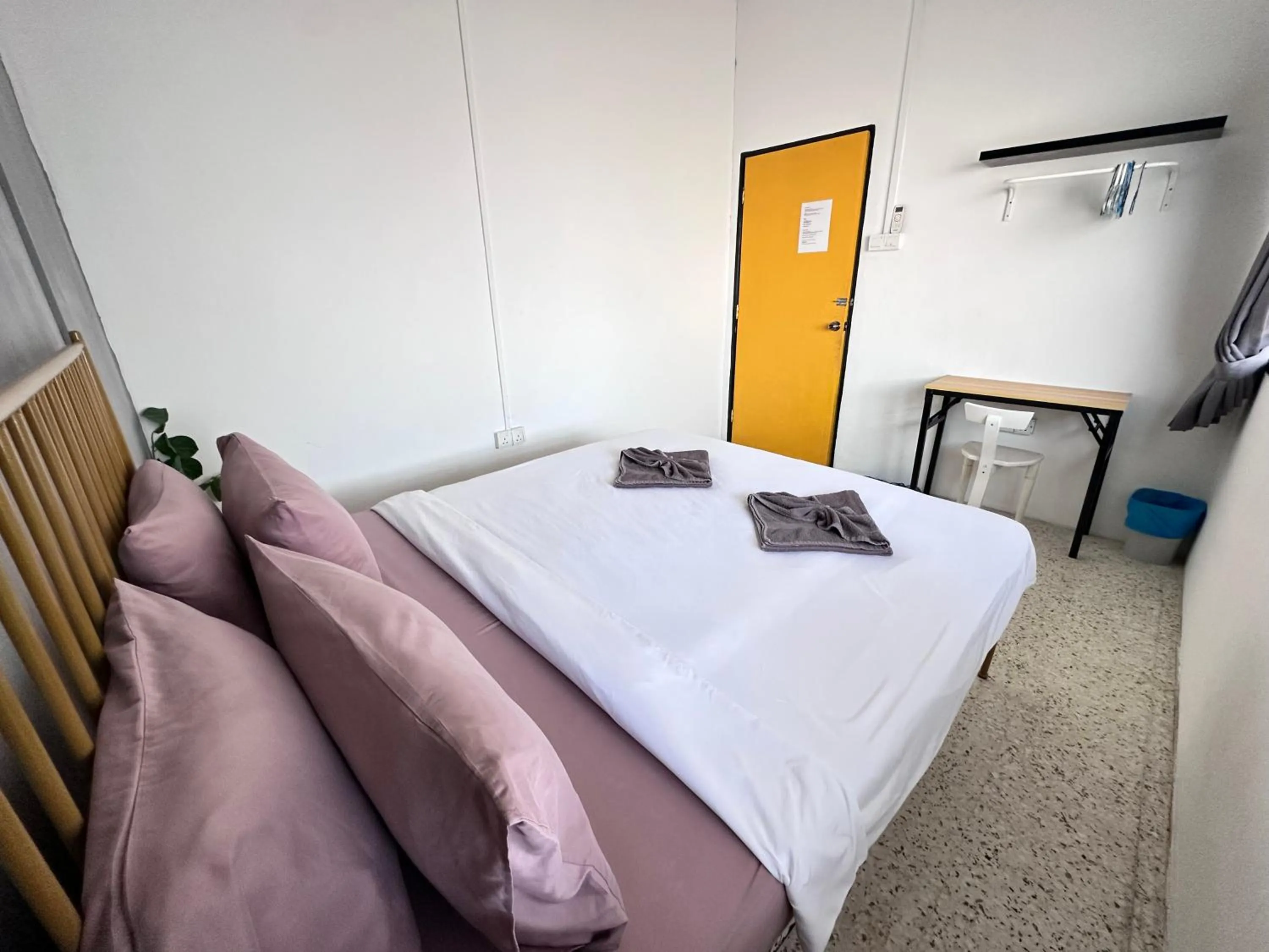 Bed in Mac Inn 94