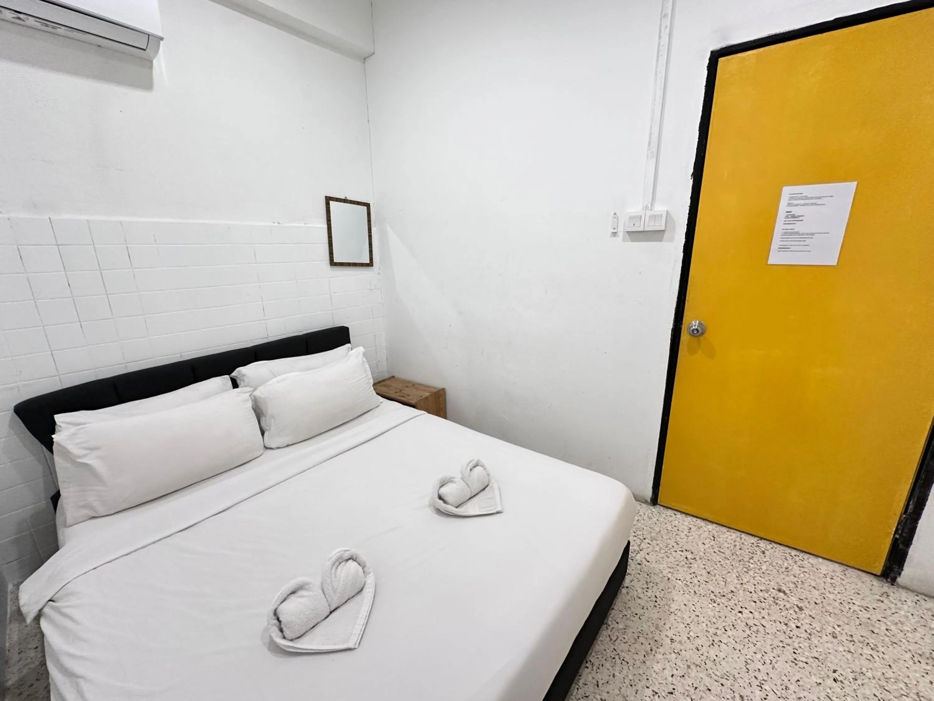 Bed in Mac Inn 94
