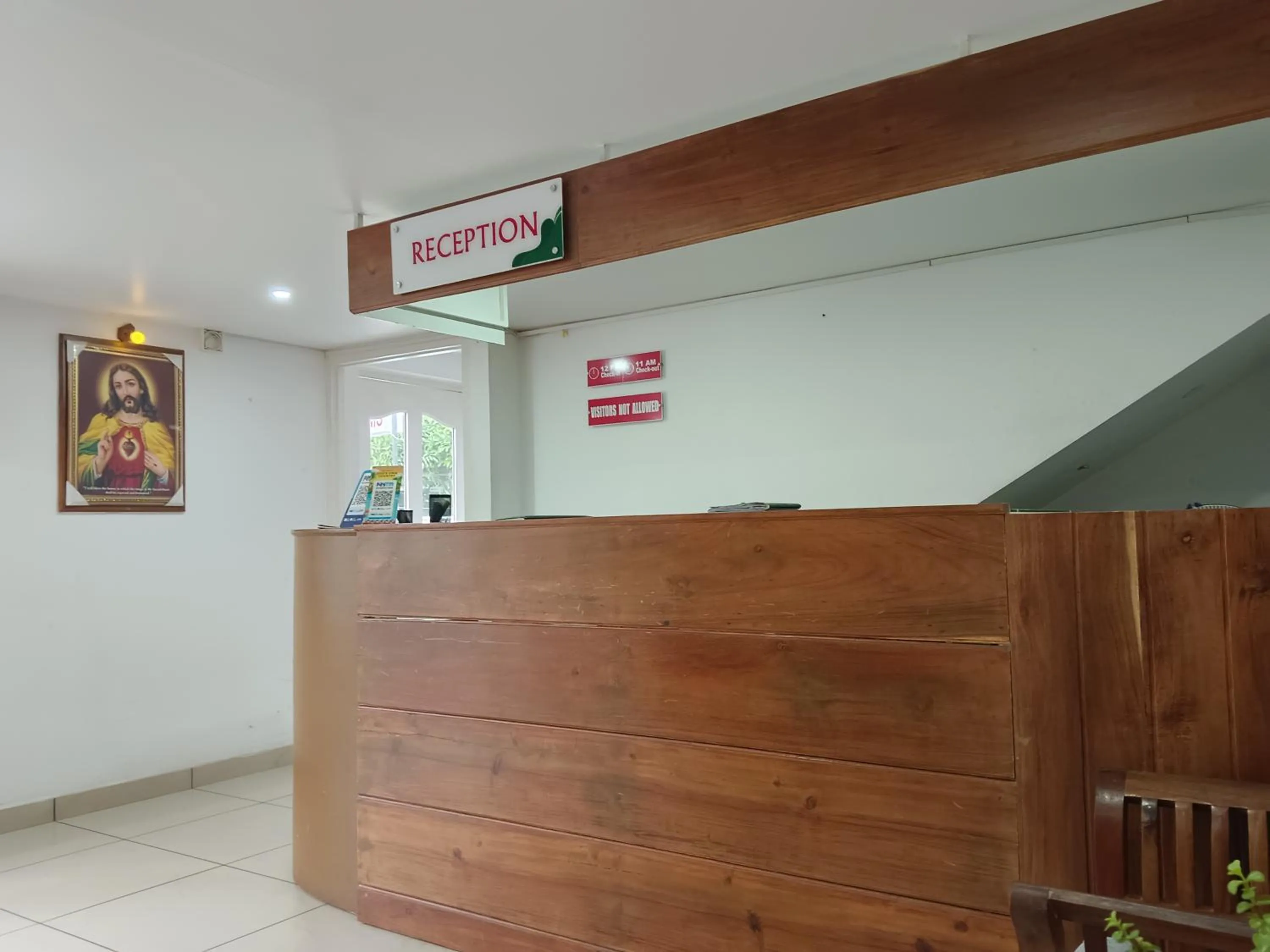 Property logo or sign in Green View Executive Stay's