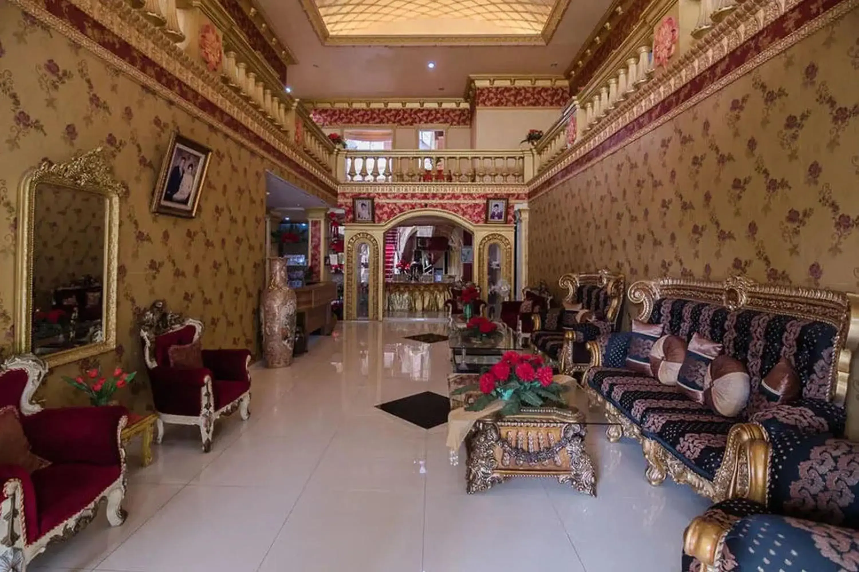 Living room in RedDoorz Syariah at Jalan Ahmad Yani Jambi Living room in RedDoorz Syariah at Jalan Ahmad Yani Jambi