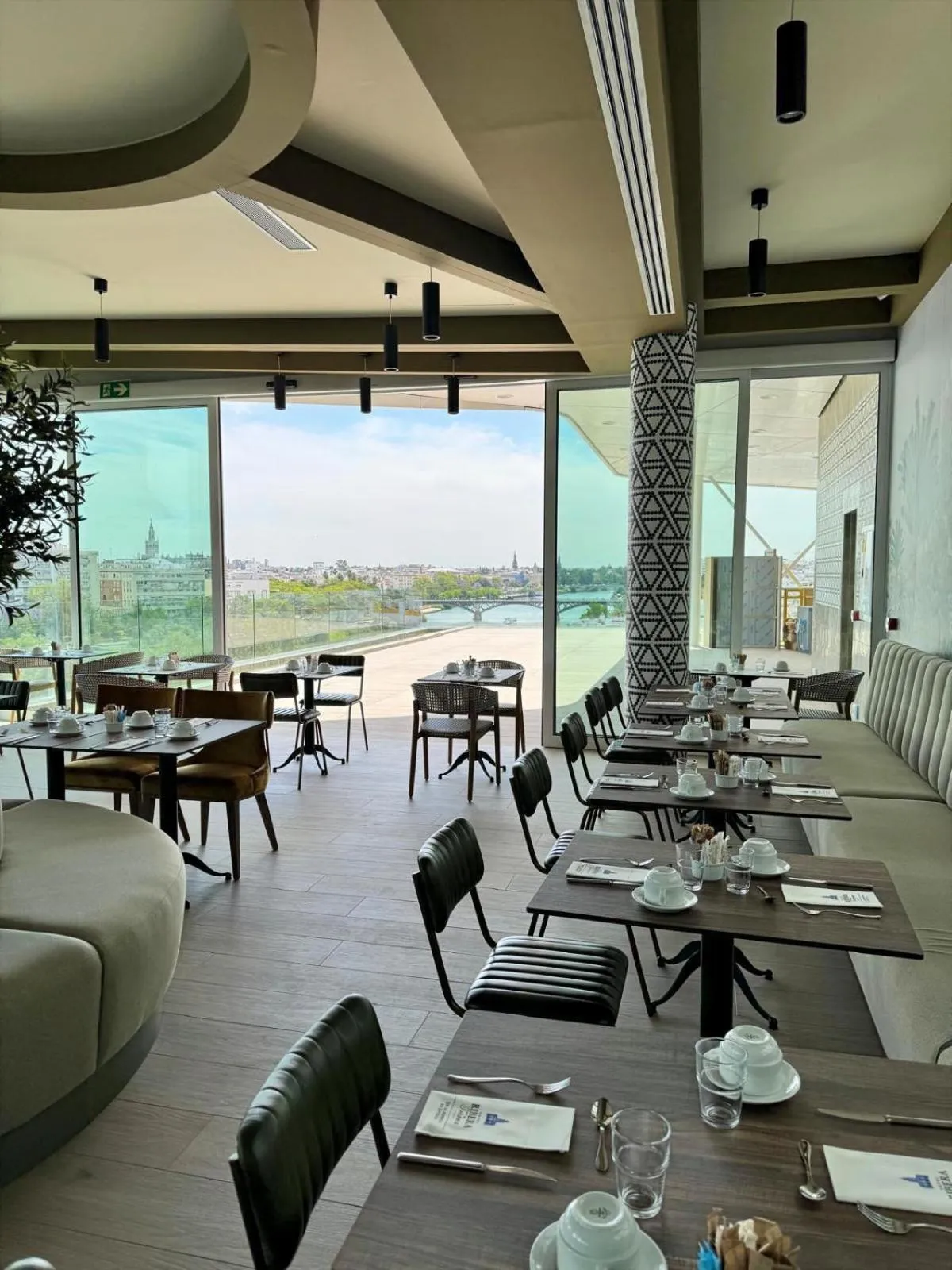 Breakfast in Ribera de Triana Hotel