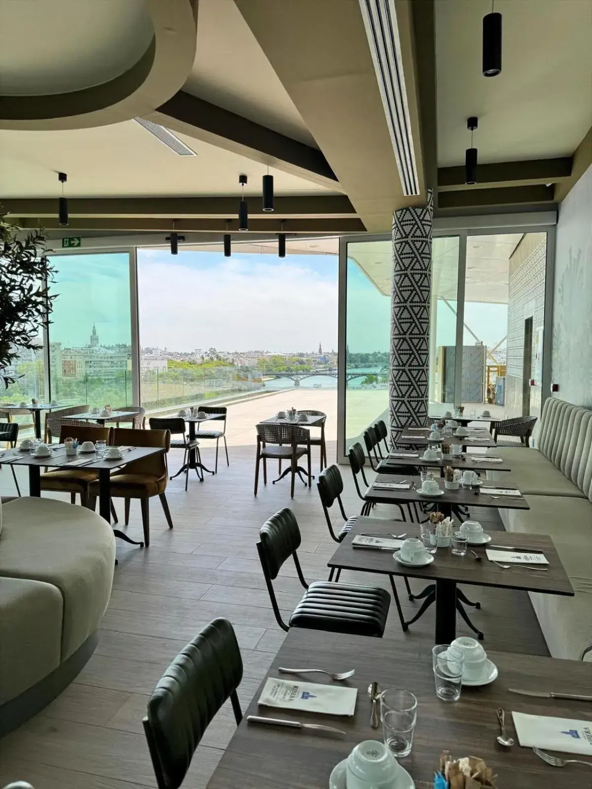 Breakfast in Ribera de Triana Hotel Breakfast in Ribera de Triana Hotel