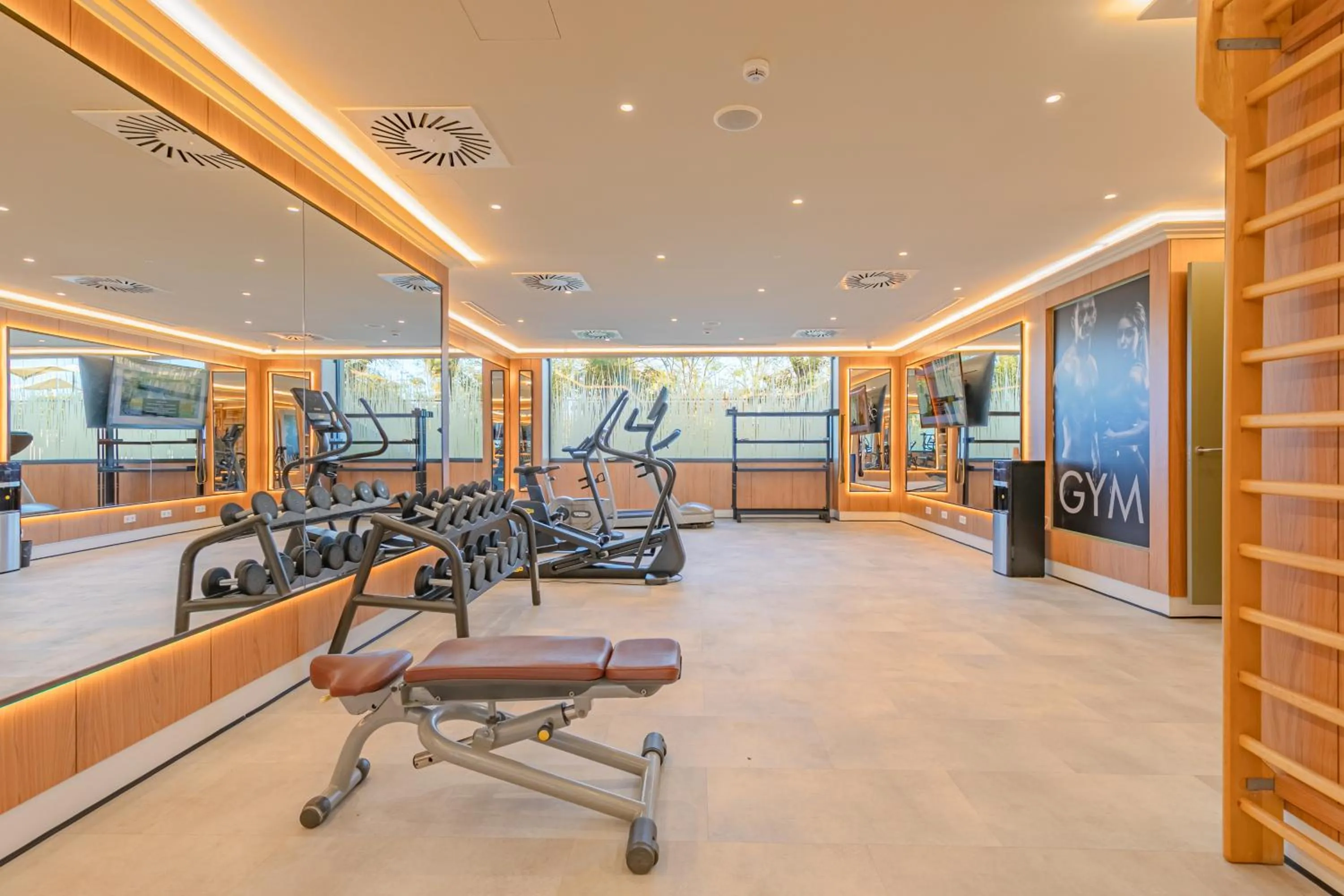Fitness centre/facilities in Ribera de Triana Hotel