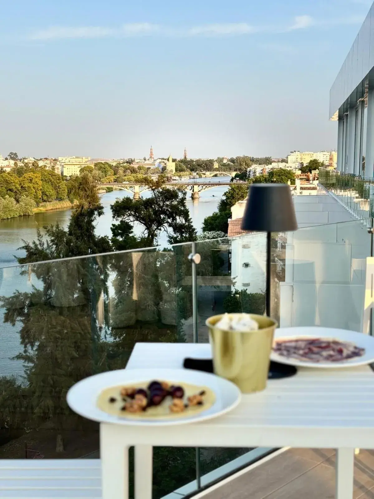 River view in Ribera de Triana Hotel River view in Ribera de Triana Hotel