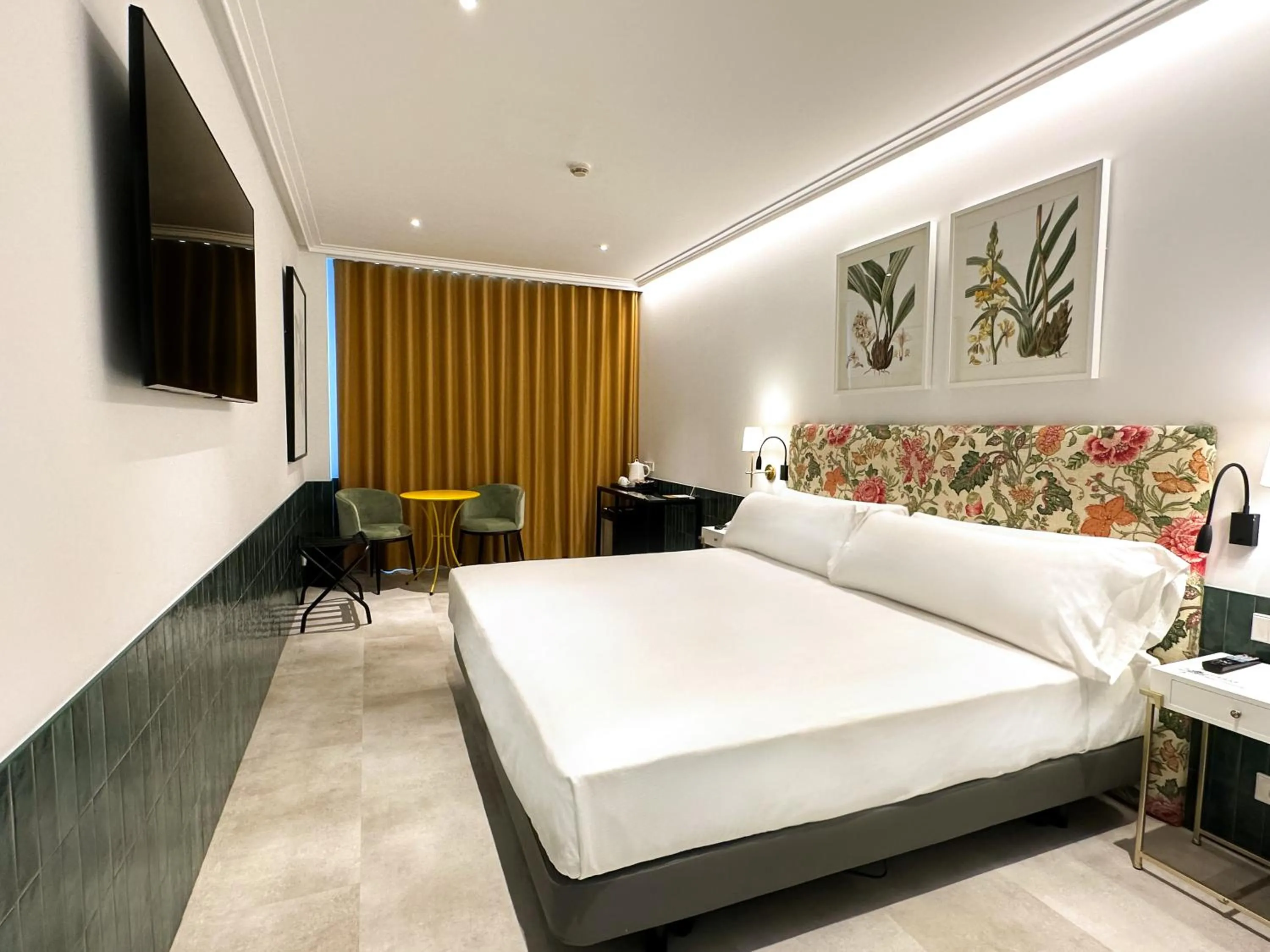 Double Room with City View in Ribera de Triana Hotel