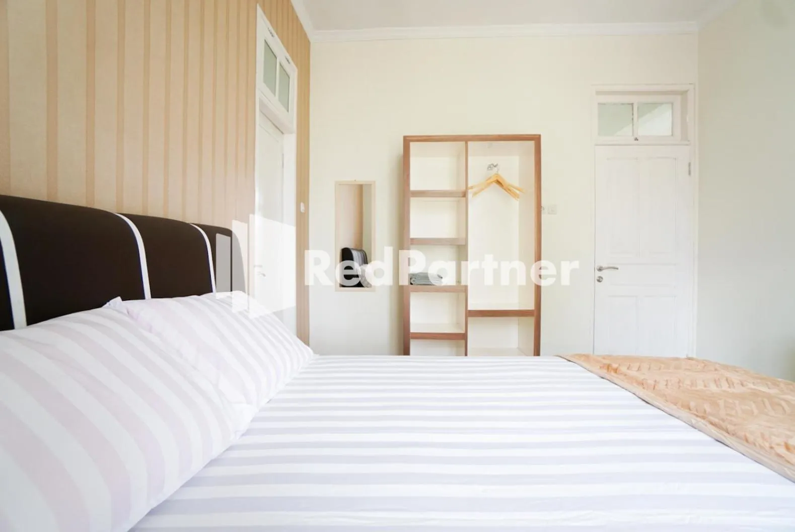 Bedroom, Bed in Fazza Syariah Mitra RedDoorz