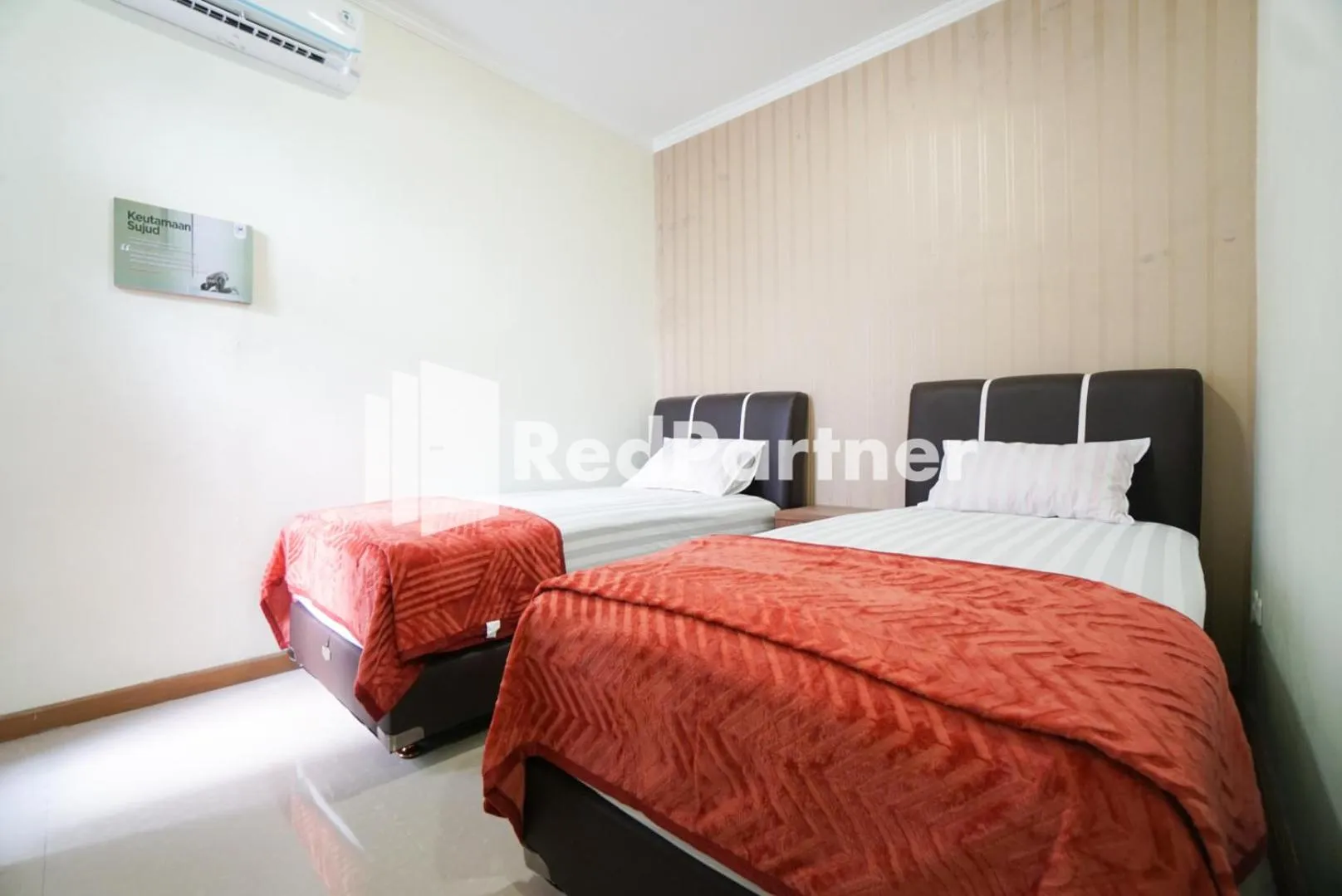 Bedroom, Bed in Fazza Syariah Mitra RedDoorz