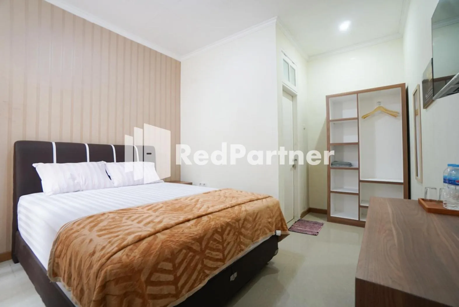 Bedroom, Bed in Fazza Syariah Mitra RedDoorz