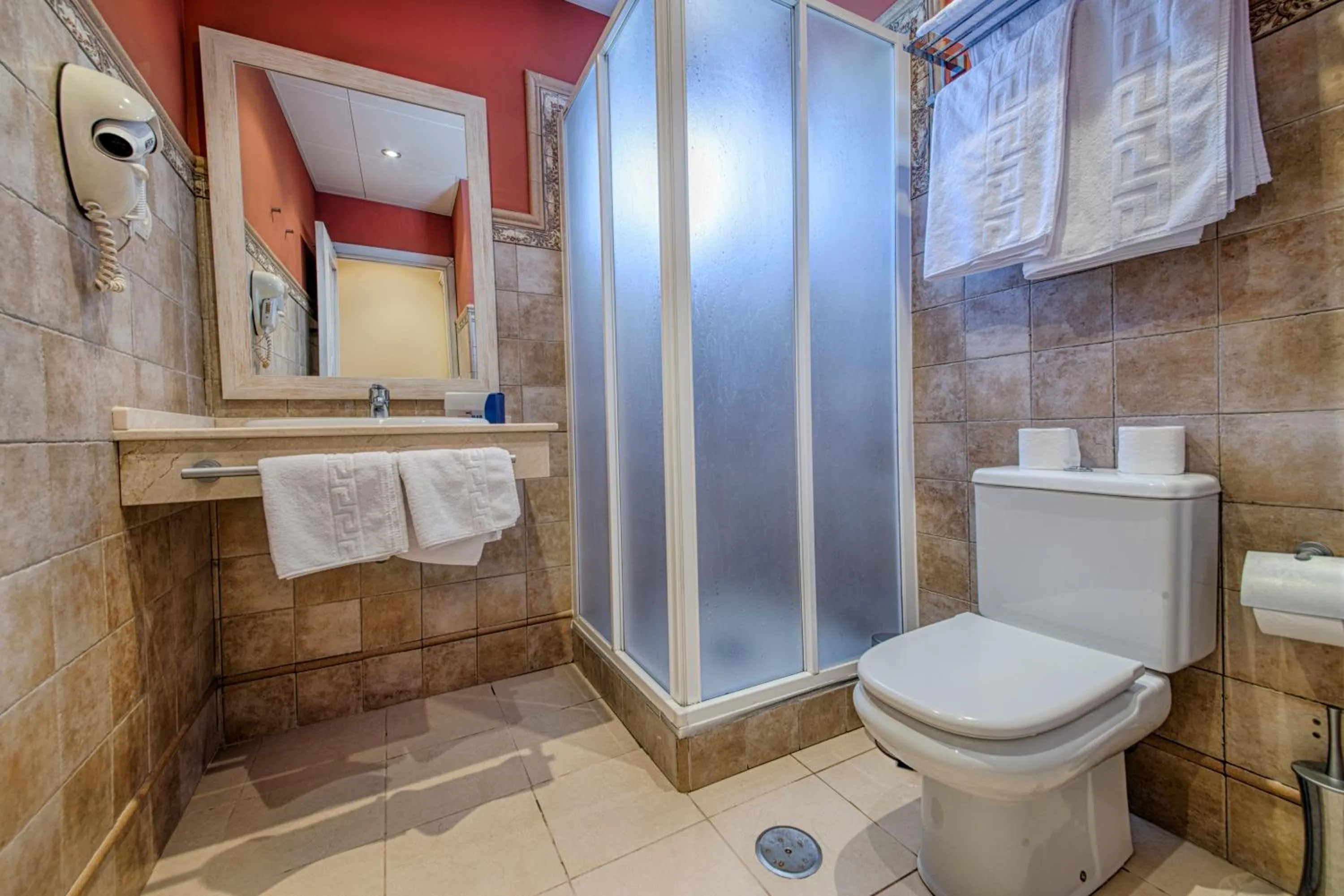 Bathroom in Apartamentos Piedramar