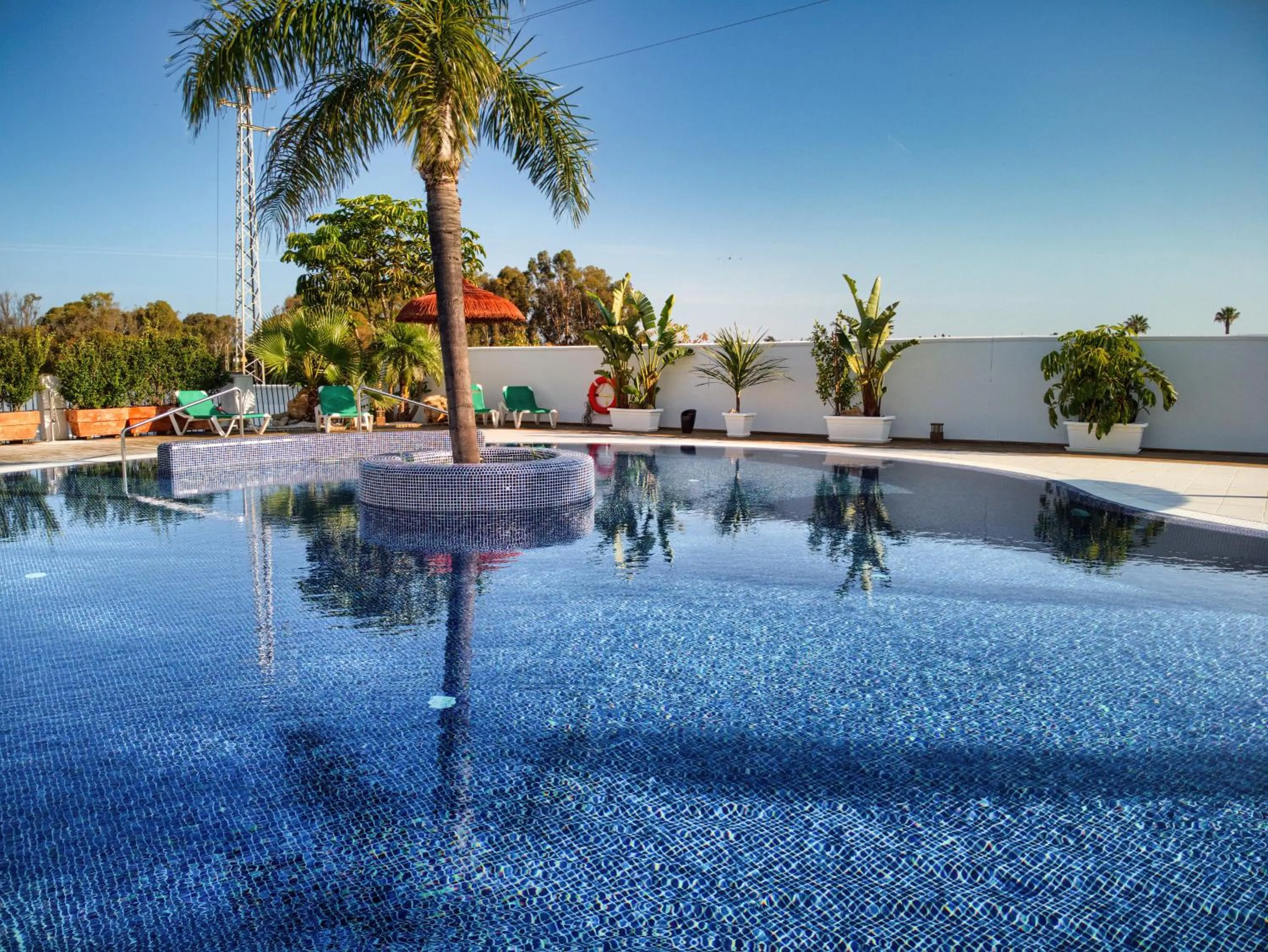 Swimming pool in Apartamentos Piedramar