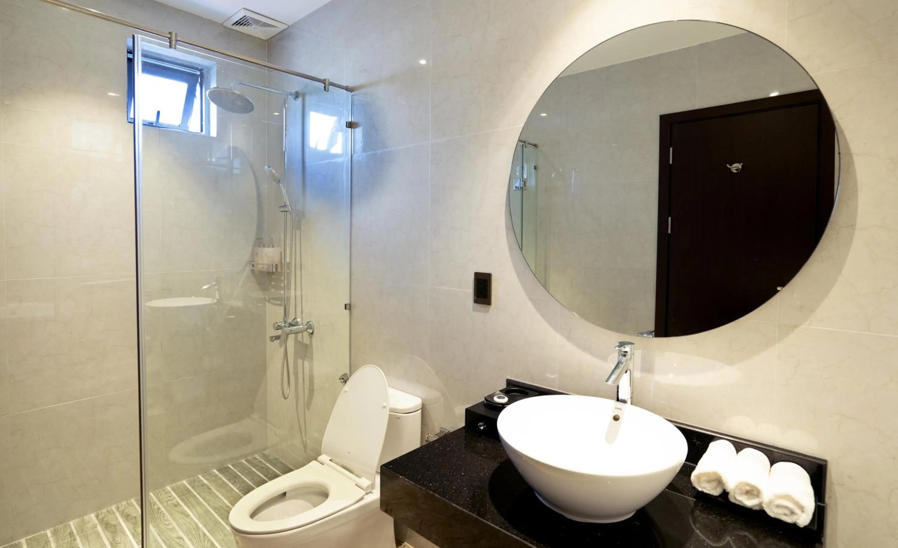 Shower in Millennium Hue Hotel