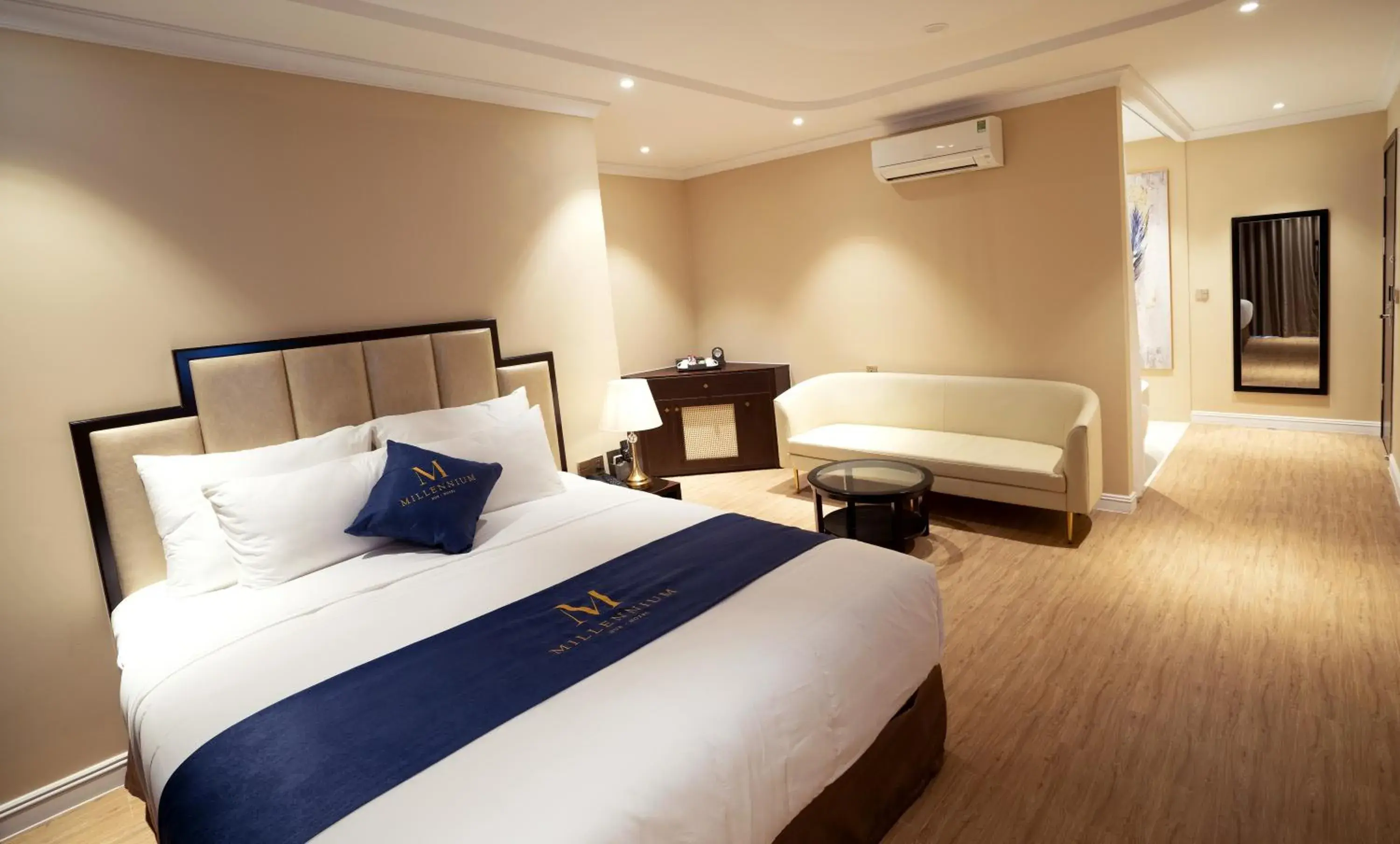 Bedroom, Bed in Millennium Hue Hotel Bedroom, Bed in Millennium Hue Hotel