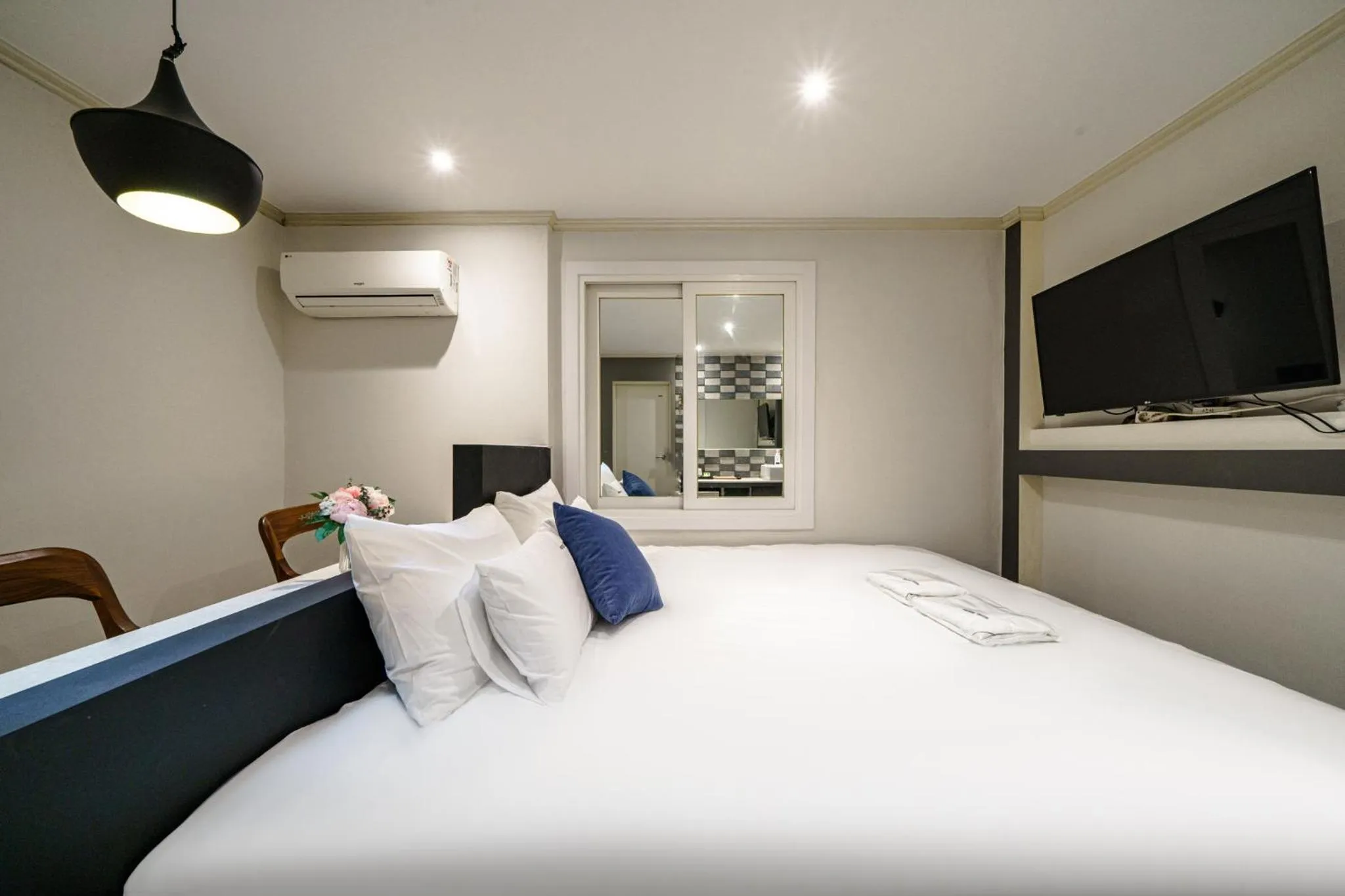 Bed in WABA Classic Gwanganri