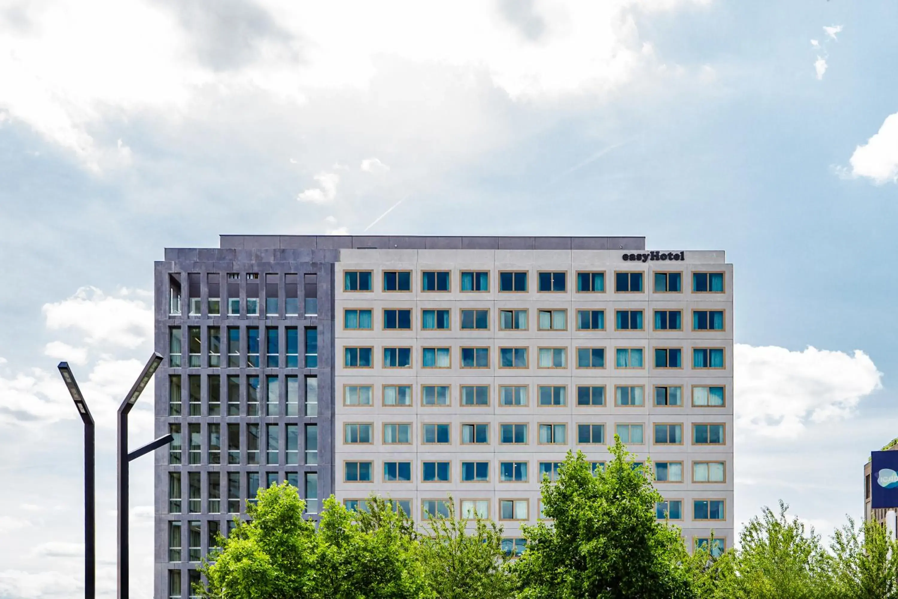 Property building in easyHotel Paris Nord Aubervilliers Property building in easyHotel Paris Nord Aubervilliers
