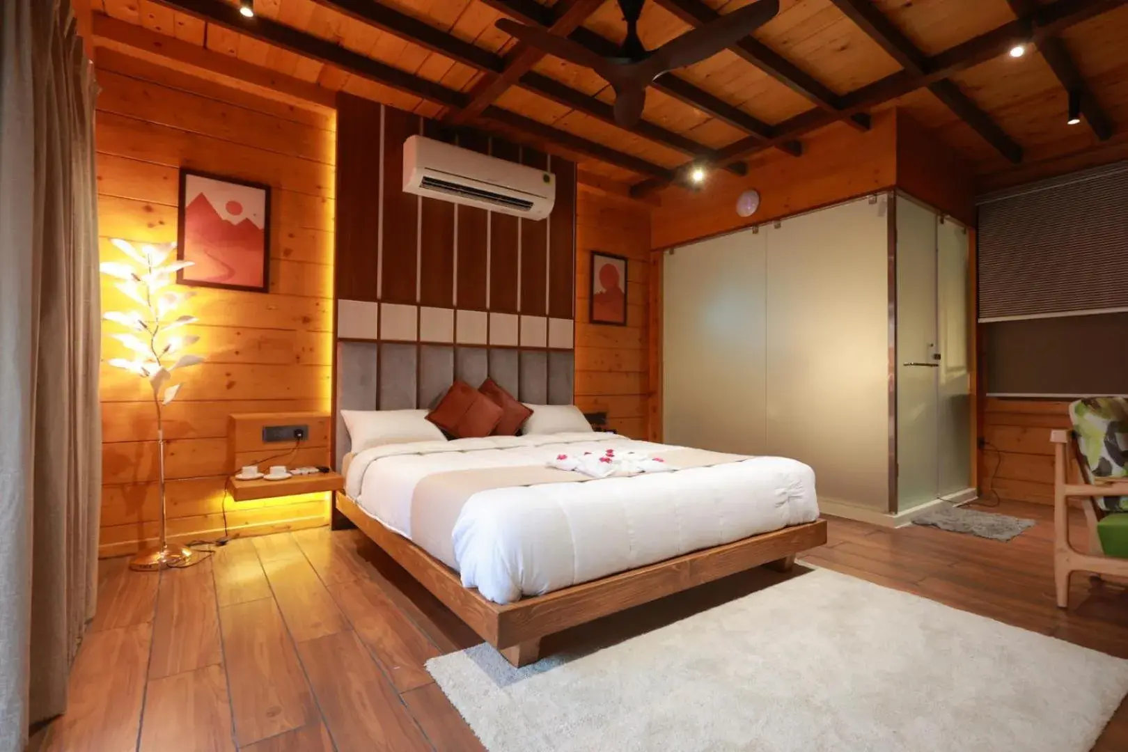 Bedroom, Bed in Wooden ECR Sea Resort Bedroom, Bed in Wooden ECR Sea Resort