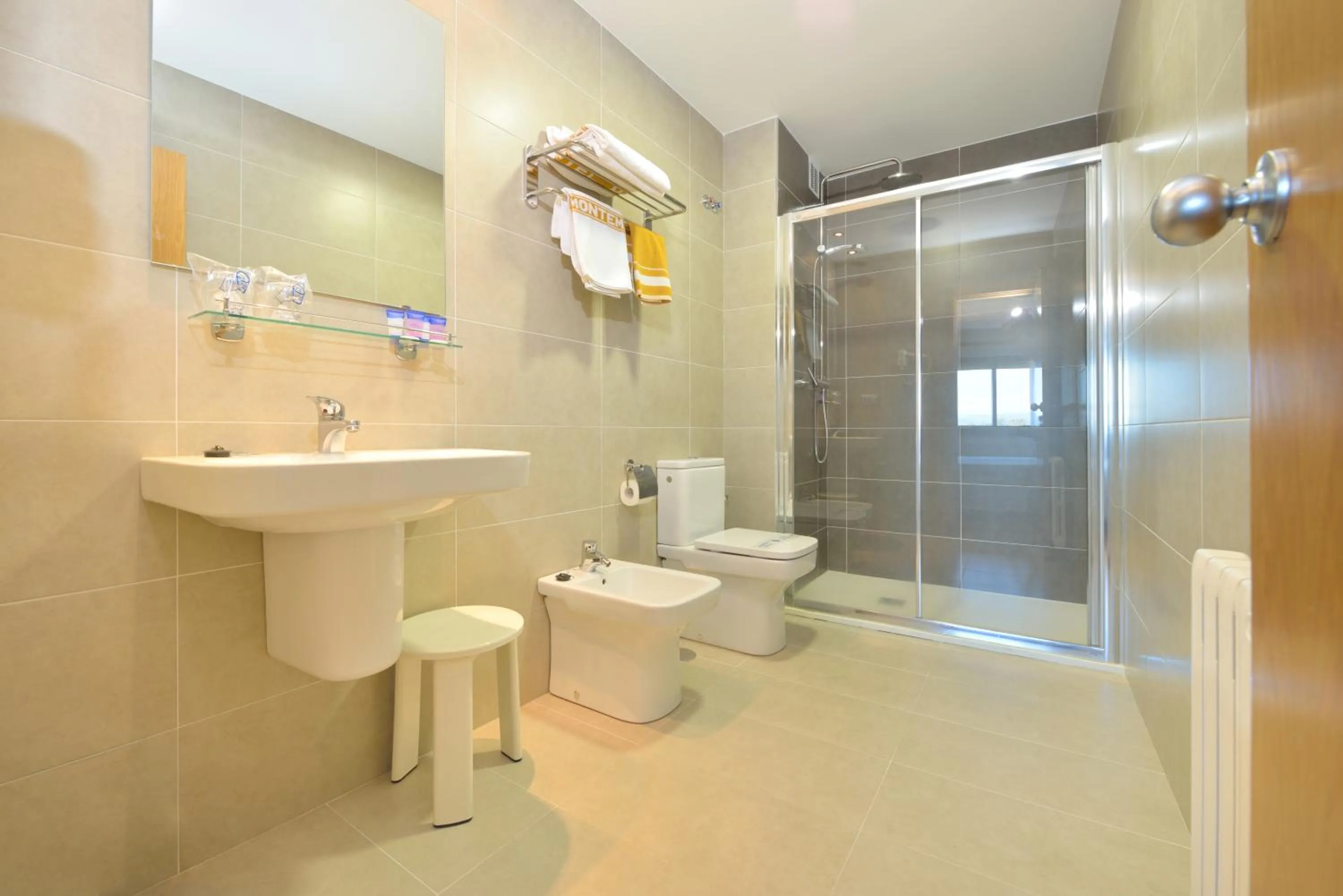 Bathroom in Hotel Montemar *** Superior