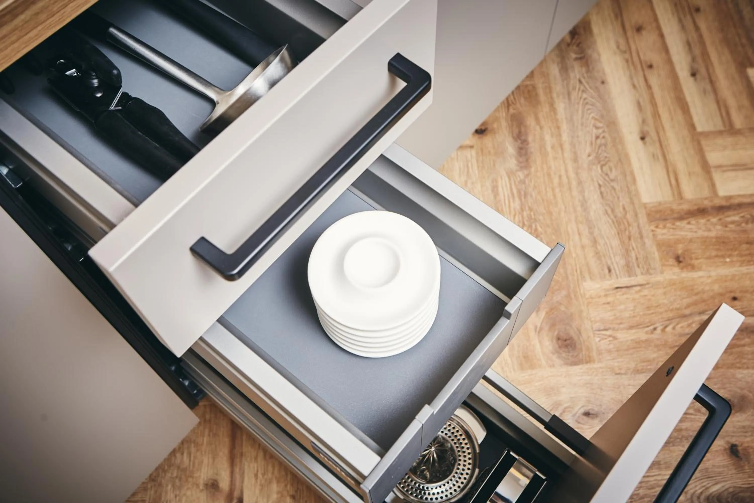 Kitchen or kitchenette in HOMEBOUND APARTMENTS Bad Goisern - contactless check-in