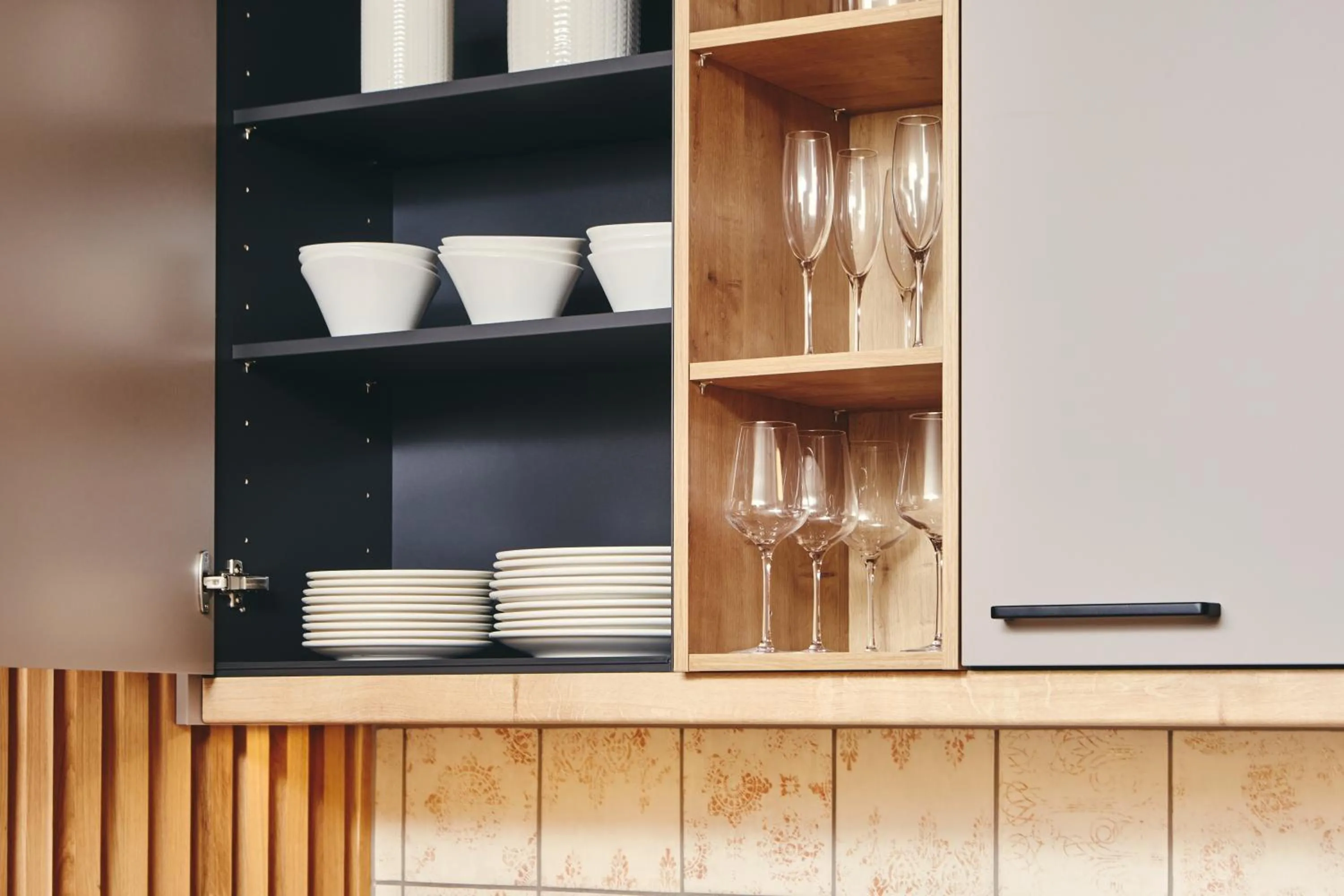 Kitchen or kitchenette in HOMEBOUND APARTMENTS Bad Goisern - contactless check-in