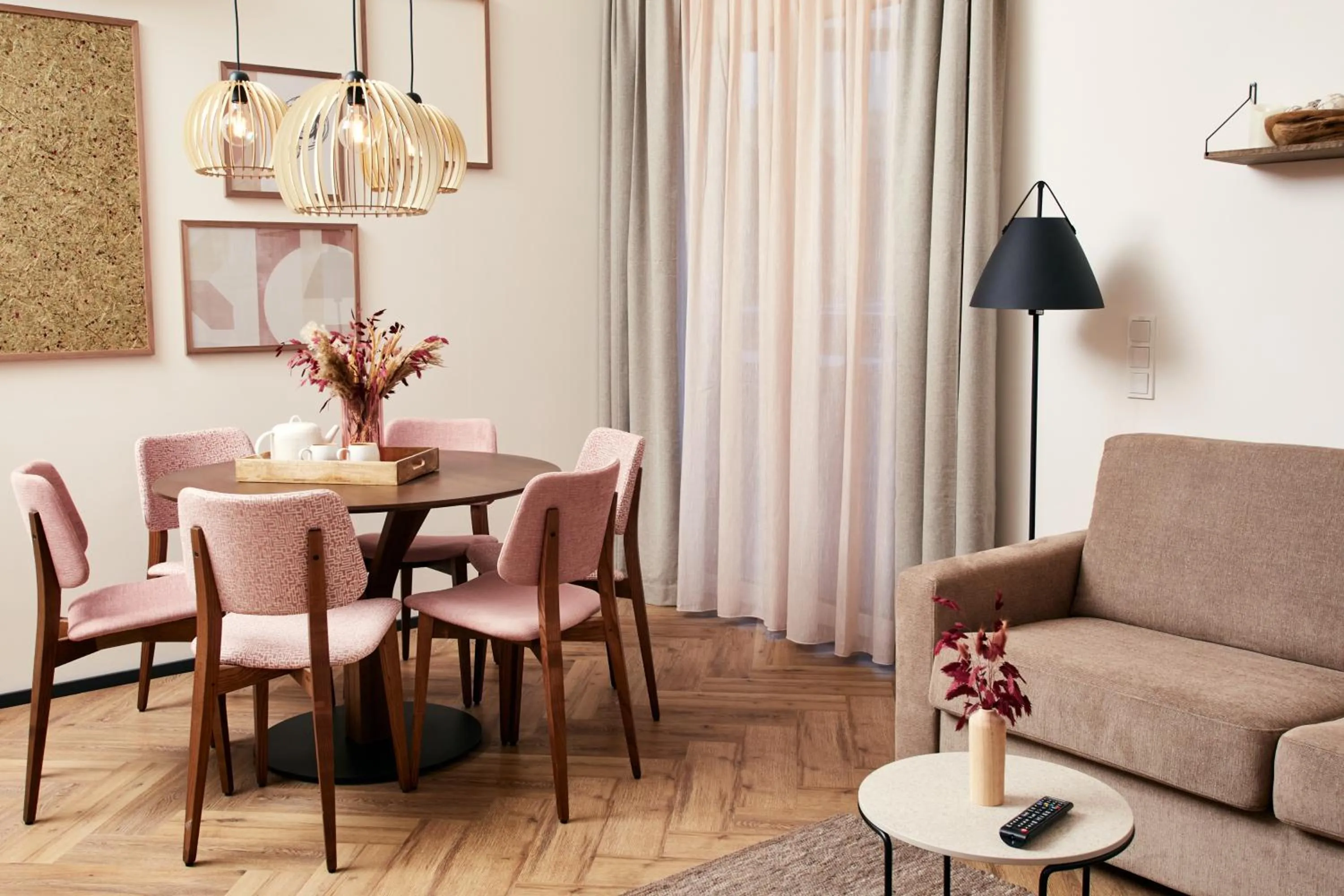 Seating area in HOMEBOUND APARTMENTS Bad Goisern - contactless check-in