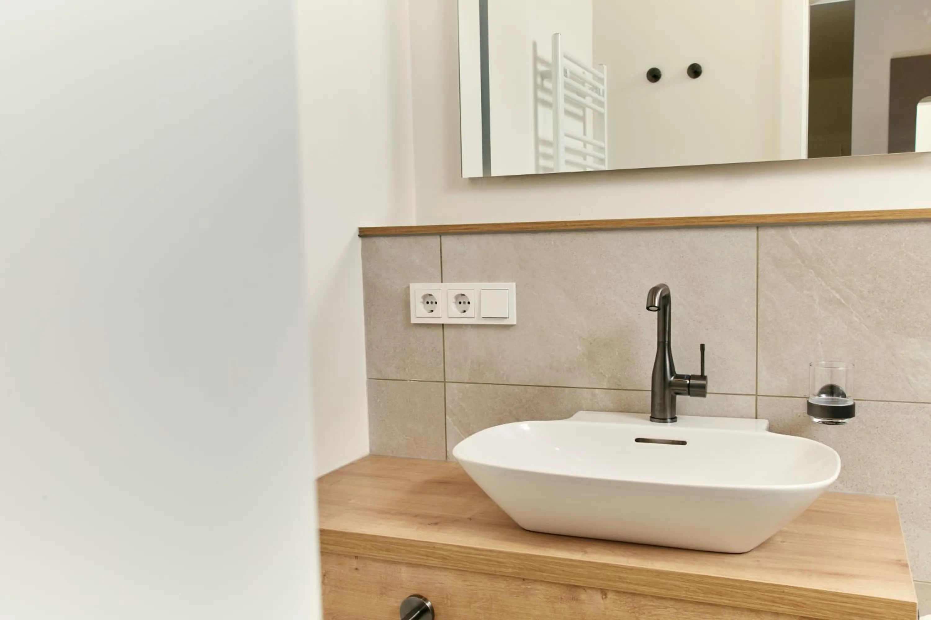 Bathroom in HOMEBOUND APARTMENTS Bad Goisern - contactless check-in