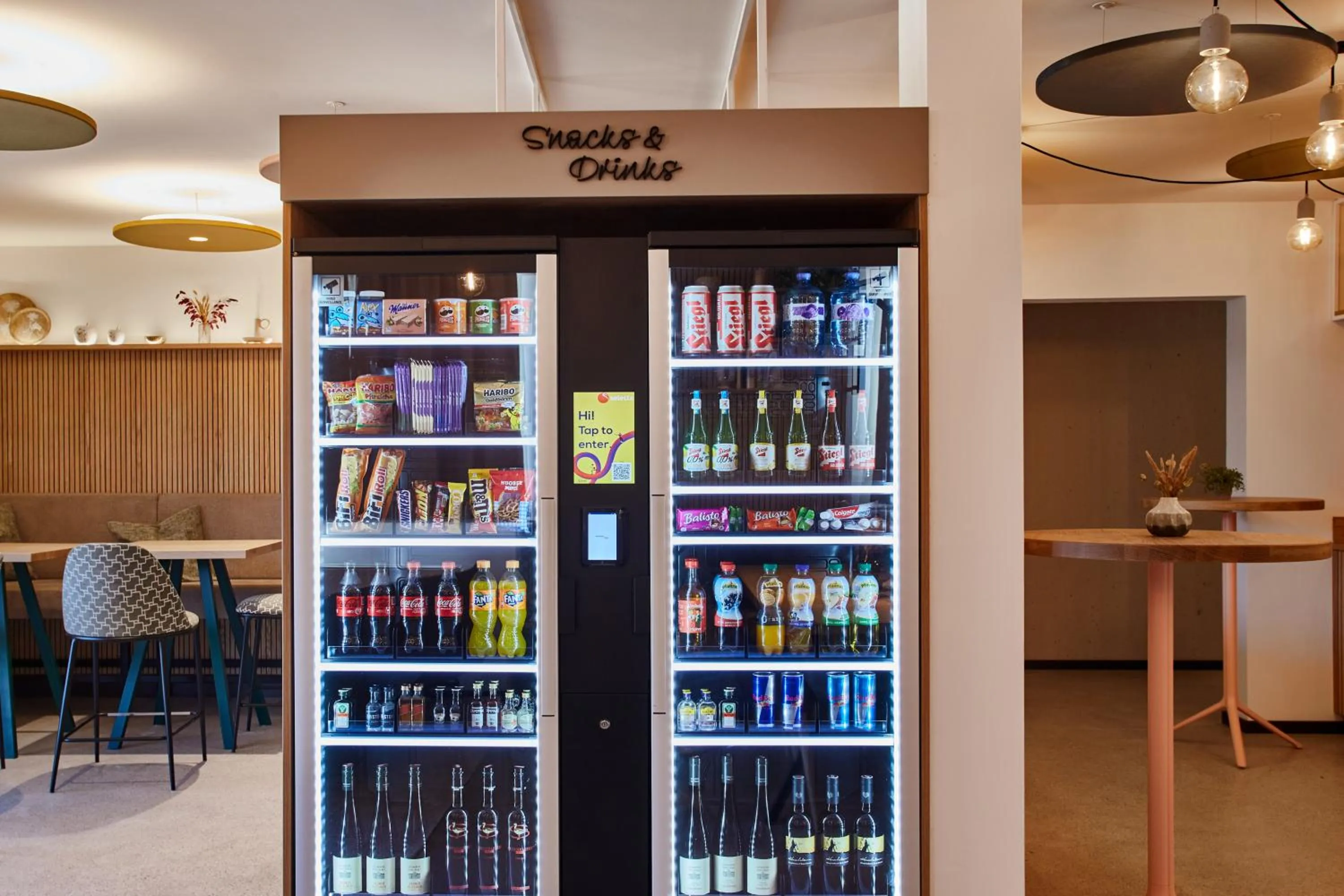 vending machine in HOMEBOUND APARTMENTS Bad Goisern - contactless check-in