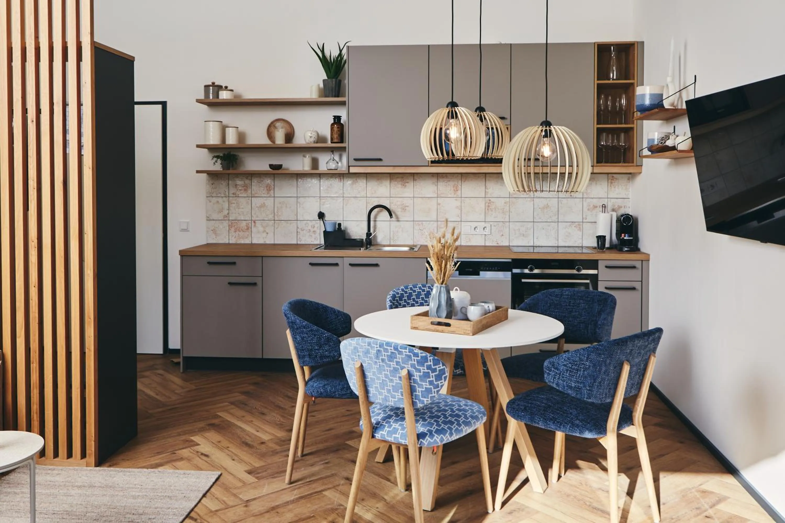 TV and multimedia in HOMEBOUND APARTMENTS Bad Goisern - contactless check-in