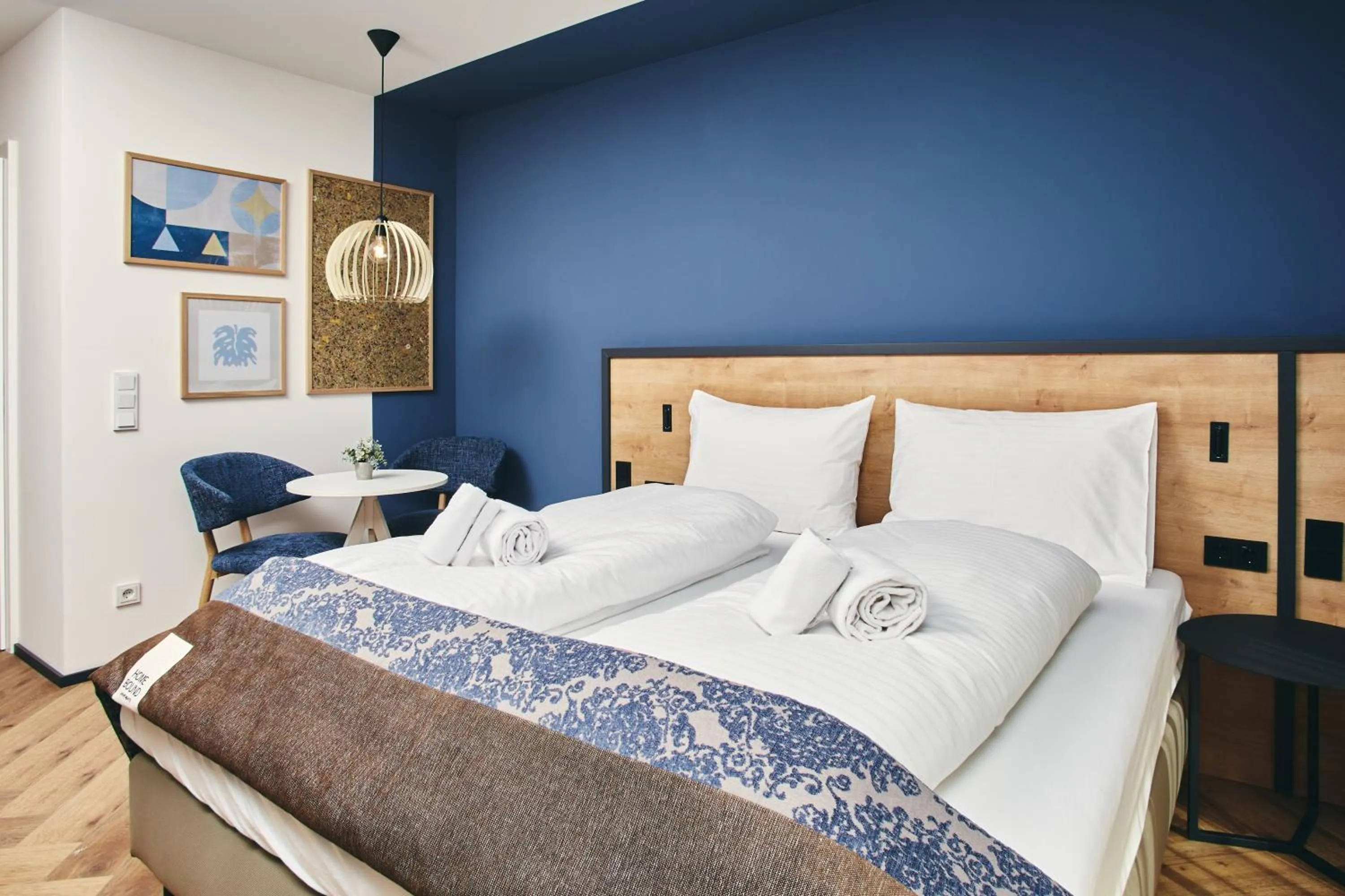 Bed in HOMEBOUND APARTMENTS Bad Goisern - contactless check-in