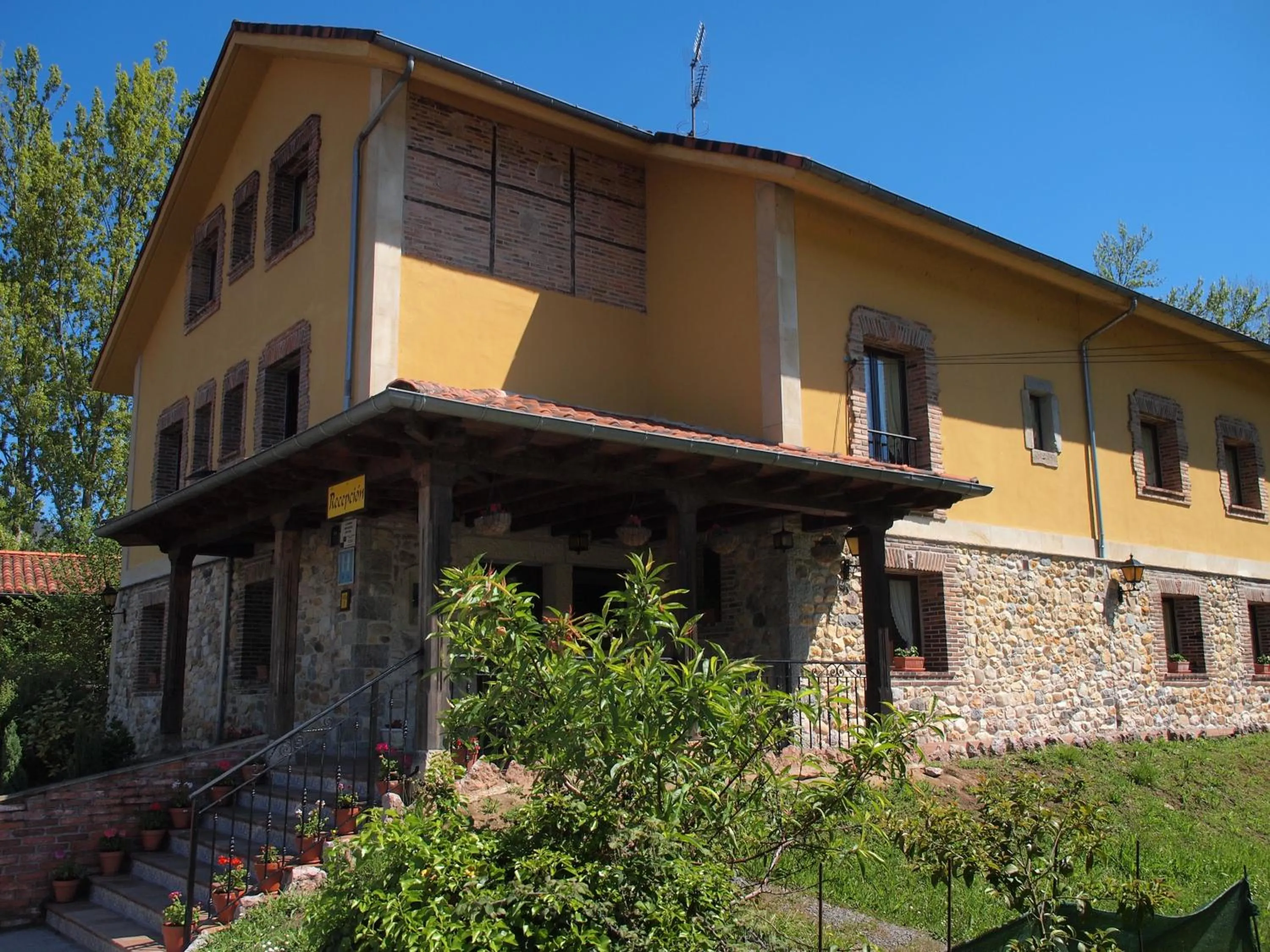 Facade/entrance in Conjunto Hotelero La Pasera