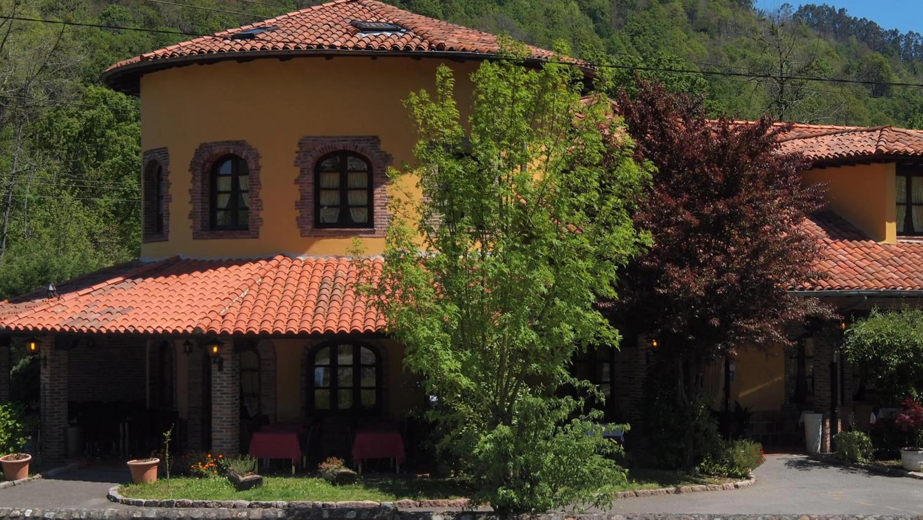 Facade/entrance in Conjunto Hotelero La Pasera