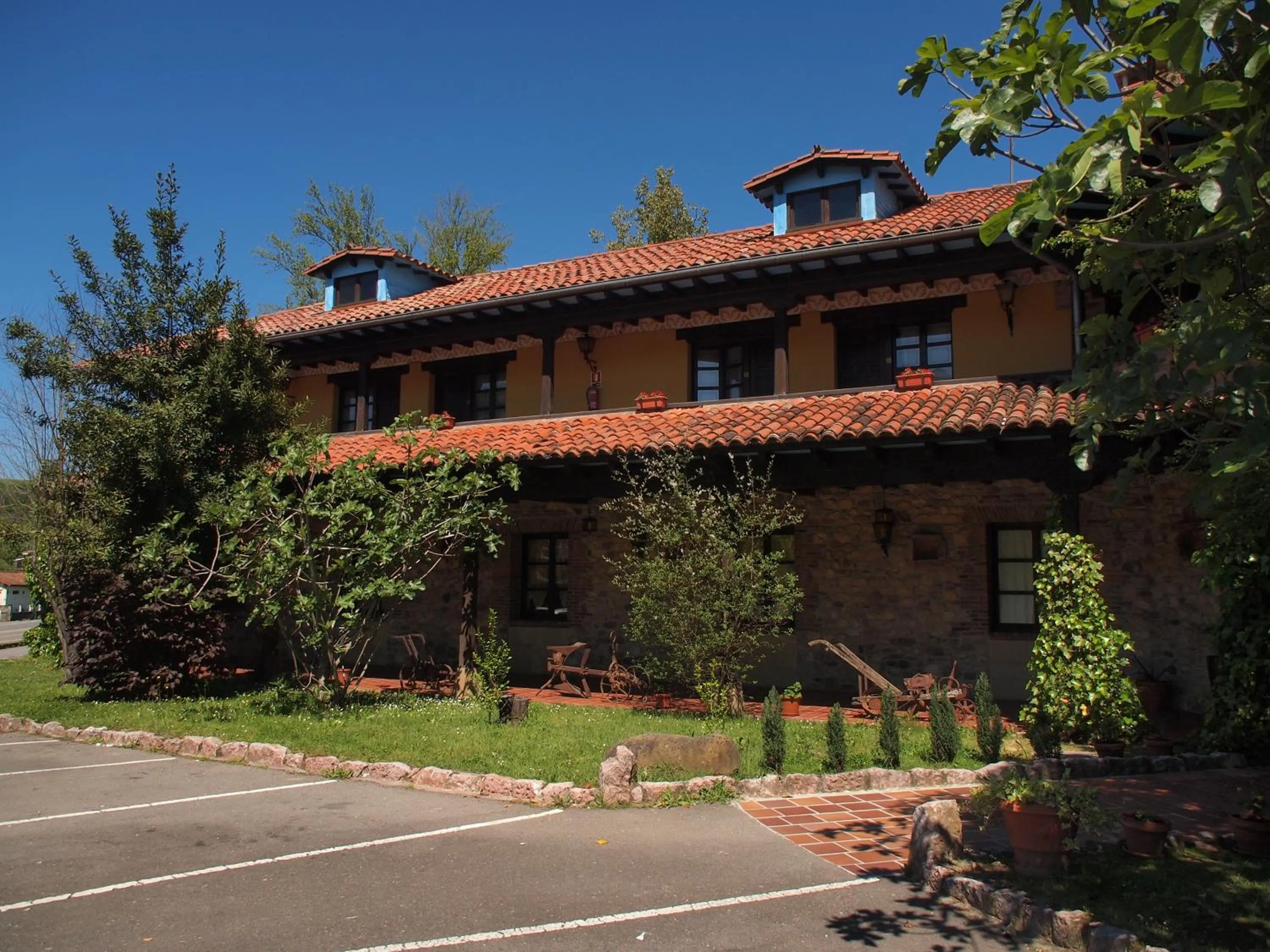 Facade/entrance in Conjunto Hotelero La Pasera