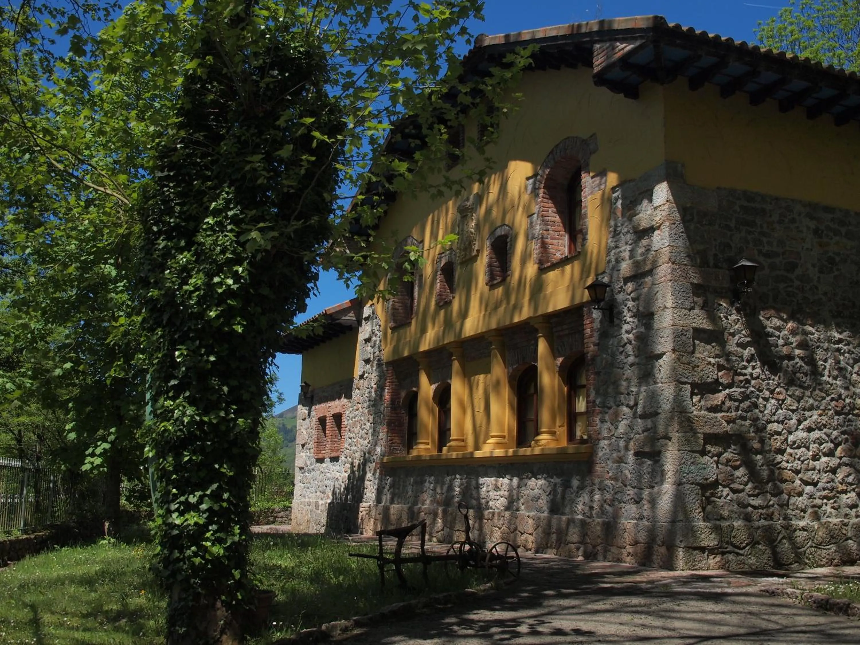 Facade/entrance in Conjunto Hotelero La Pasera