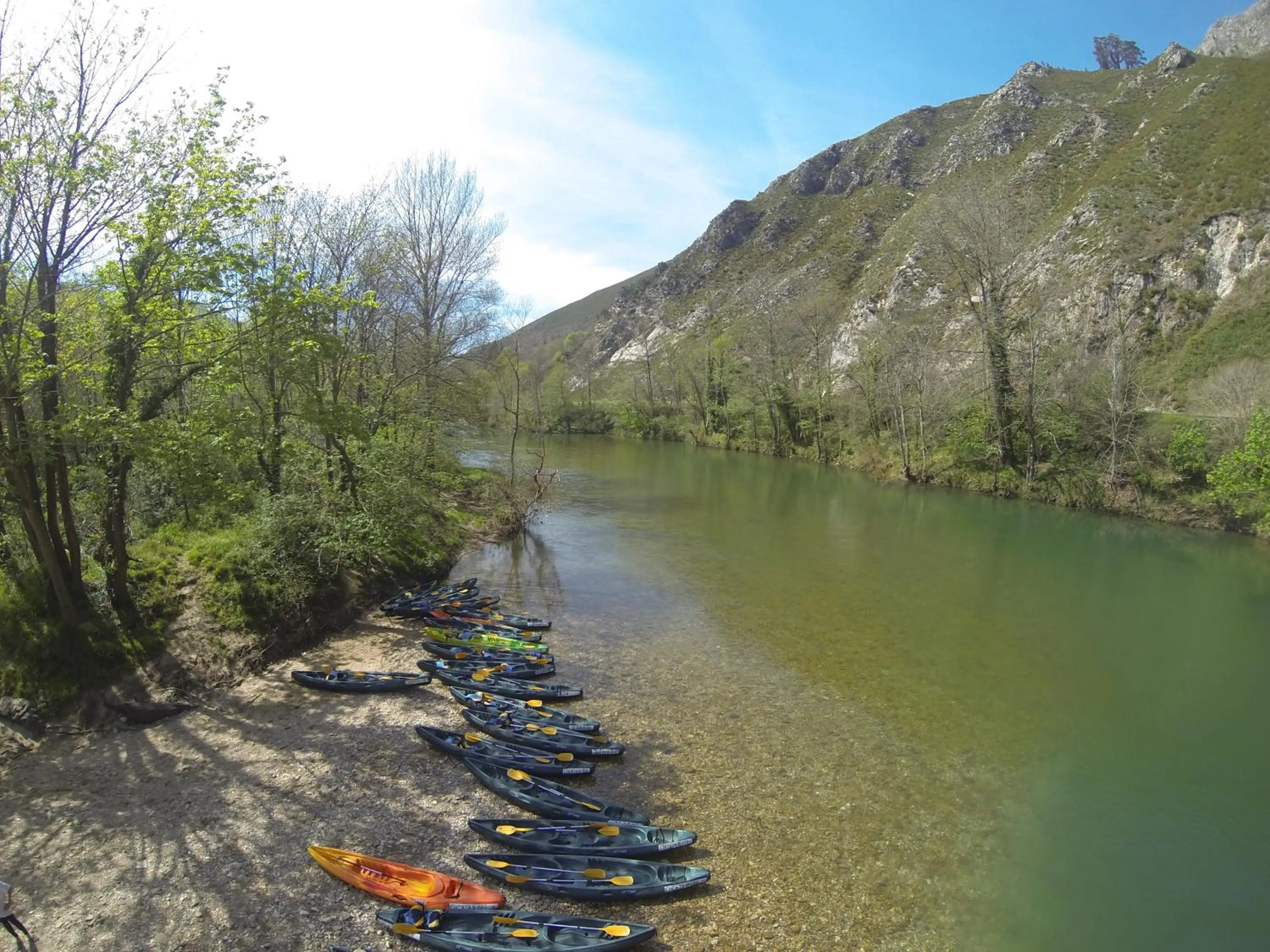 Canoeing in Conjunto Hotelero La Pasera