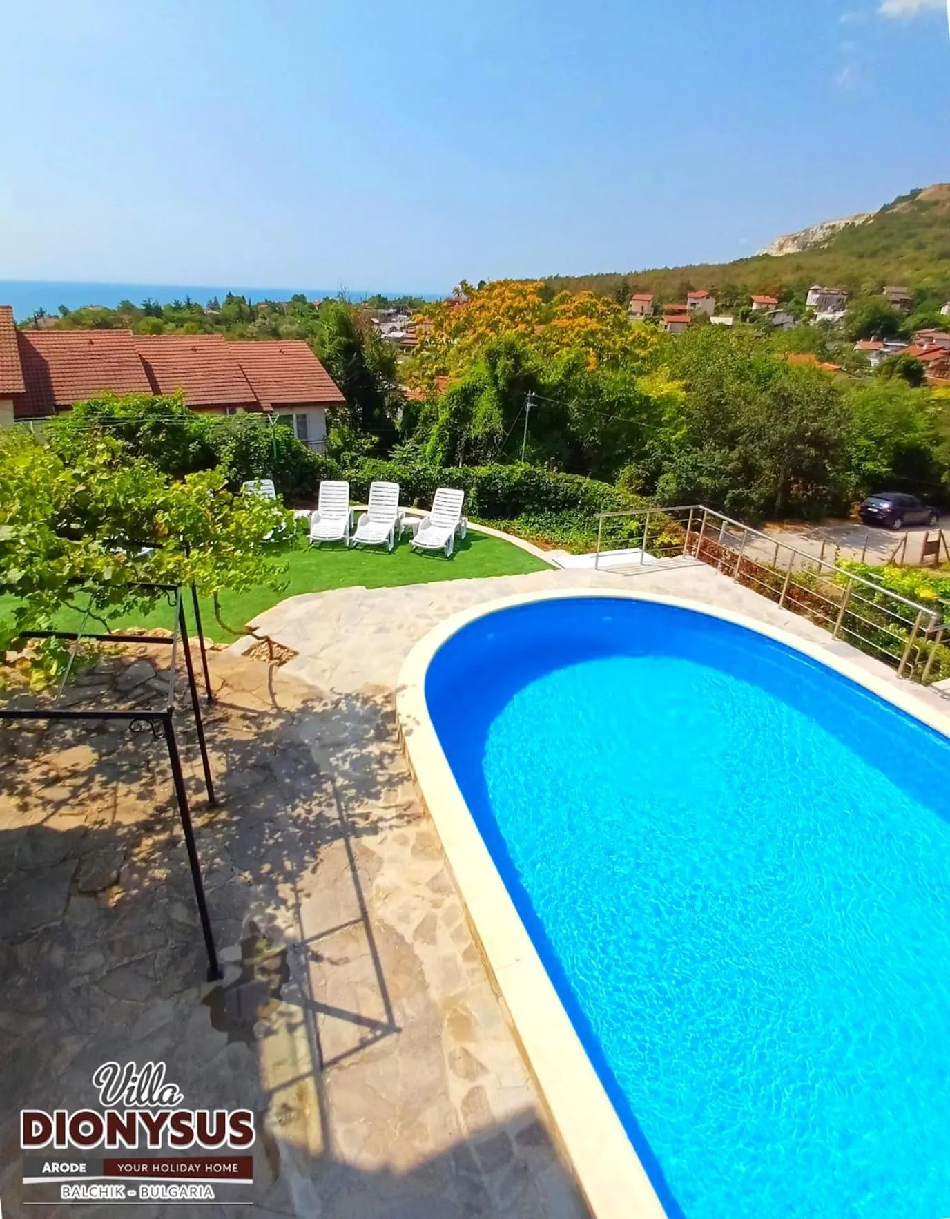 Day in Arode Villa Dionysus
