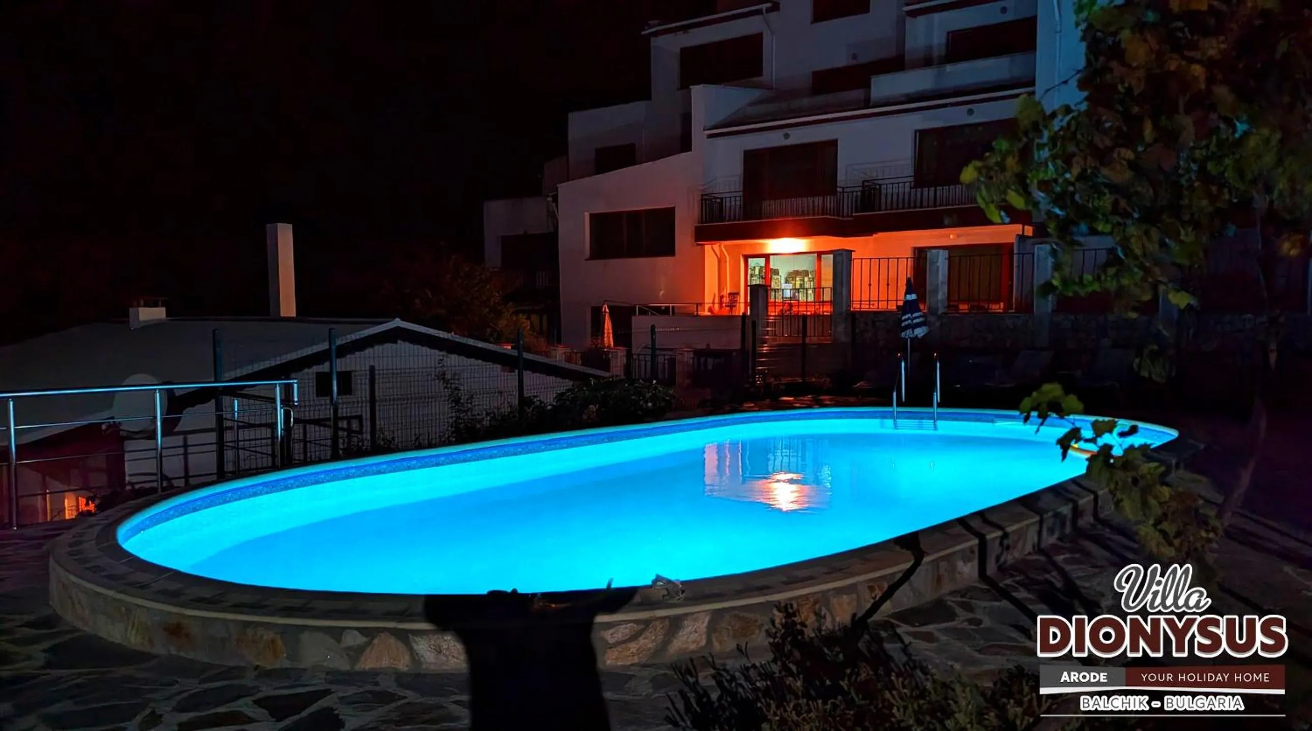 Night in Arode Villa Dionysus