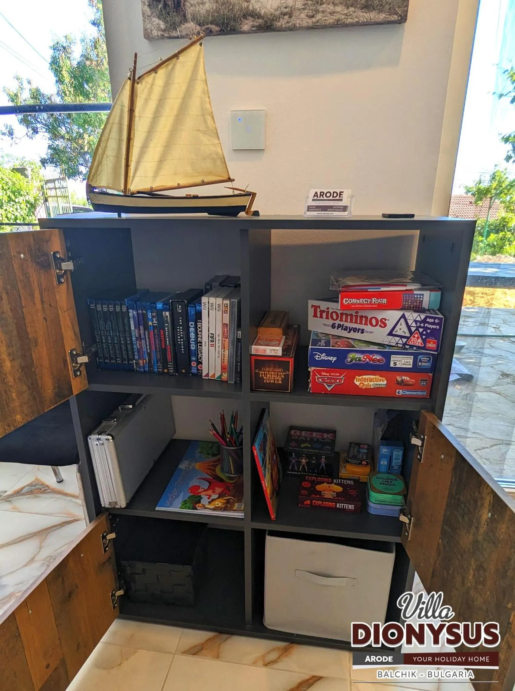 Game Room in Arode Villa Dionysus