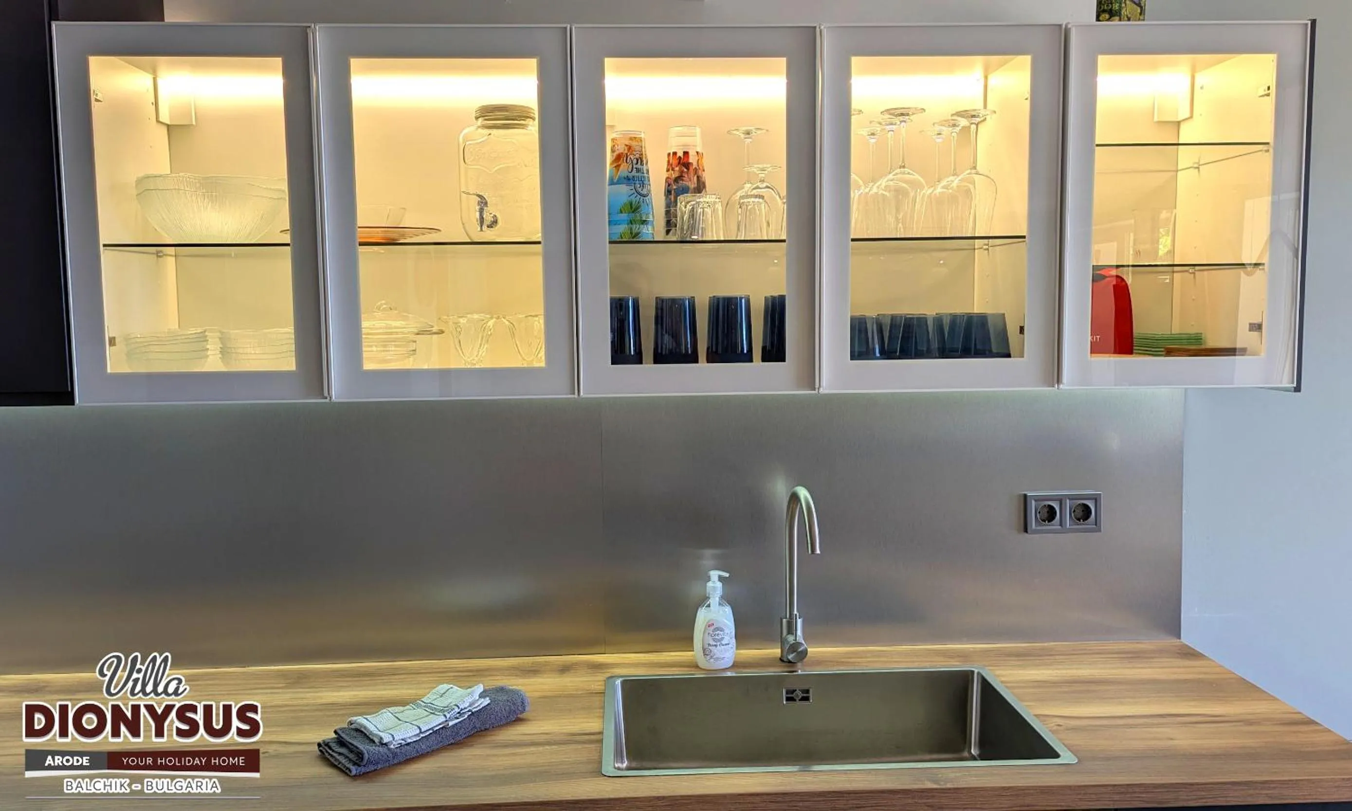 Kitchen or kitchenette in Arode Villa Dionysus