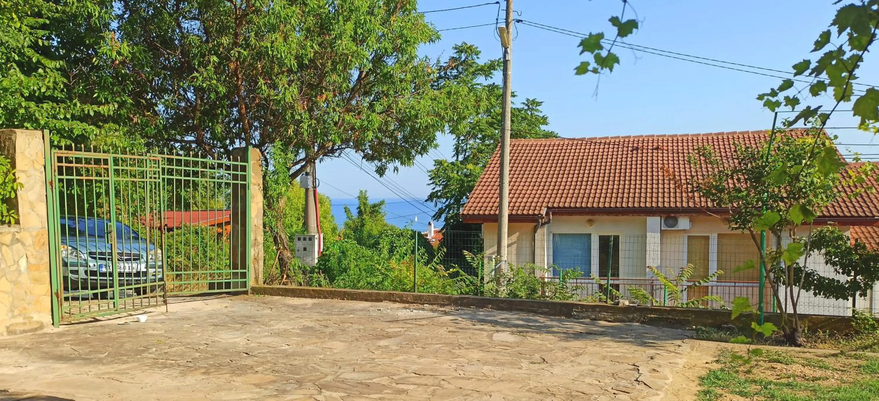 Day in Arode Villa Dionysus