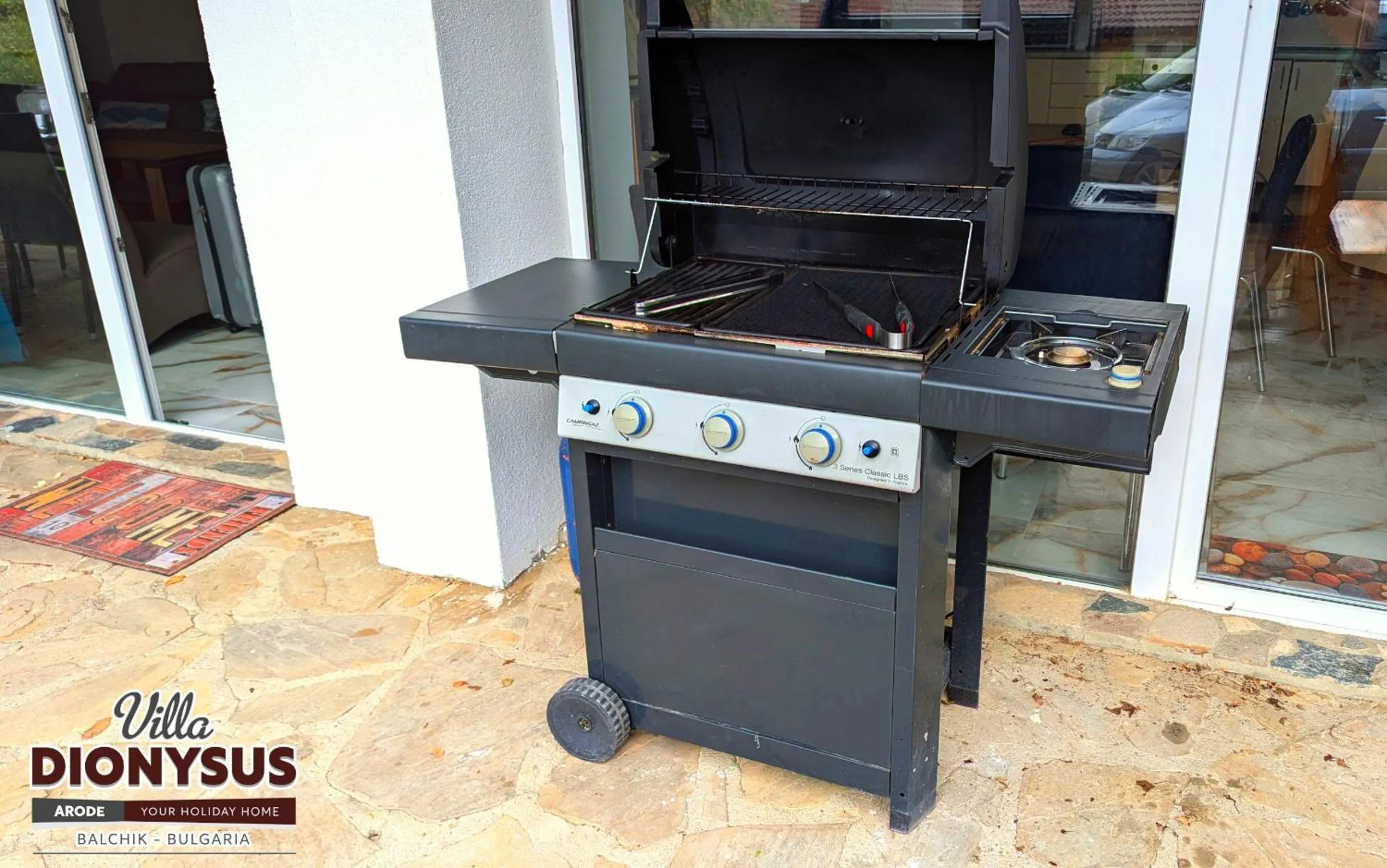 BBQ facilities in Arode Villa Dionysus