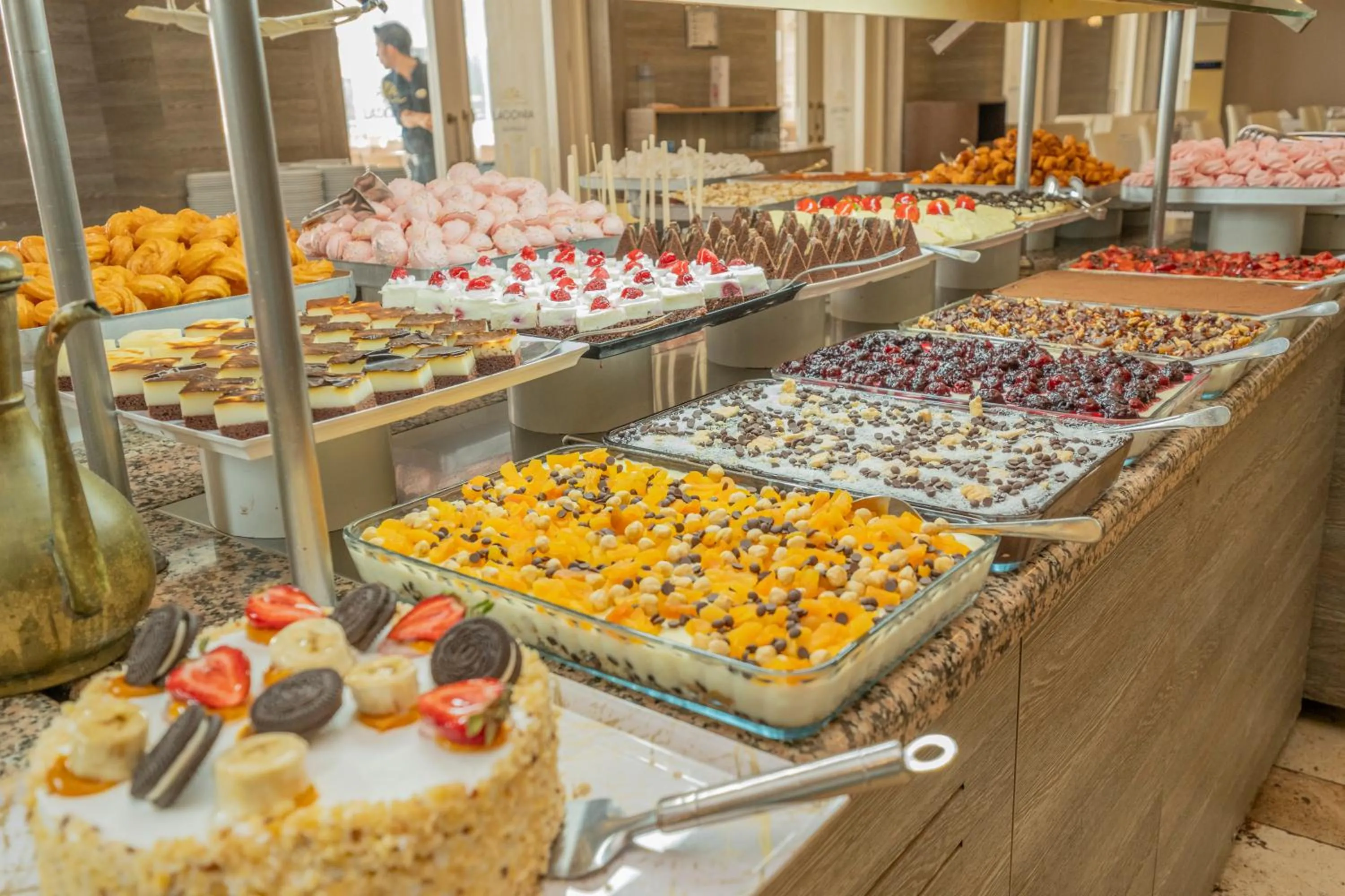 LADONIA HOTELS ADAKULE