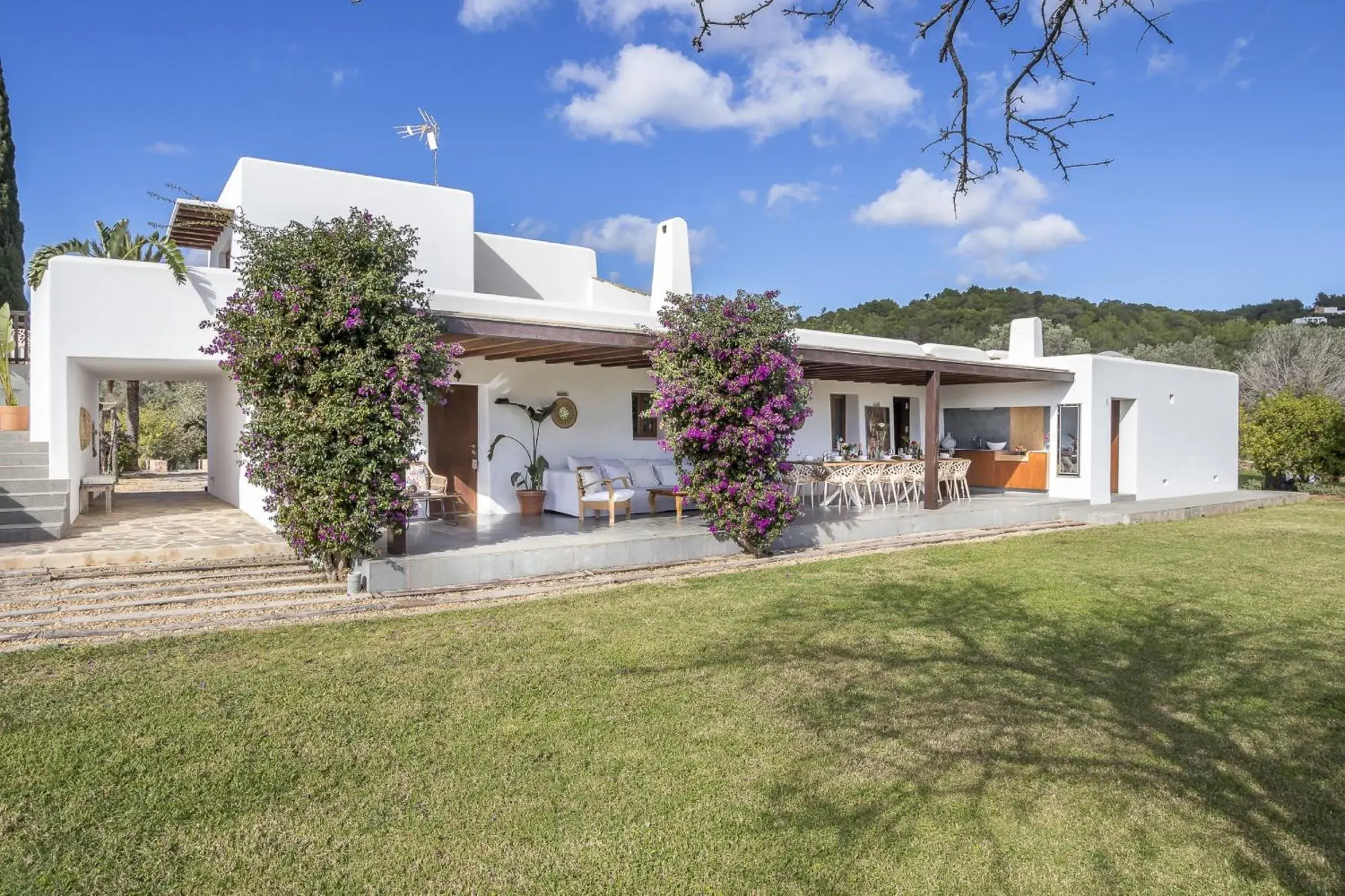 Ravishing Ibiza Villa Cel Blau 9 Bedrooms Private Pool & Beautiful Ravishing Ibiza Villa Cel Blau 9 Bedrooms Private Pool & Beautiful