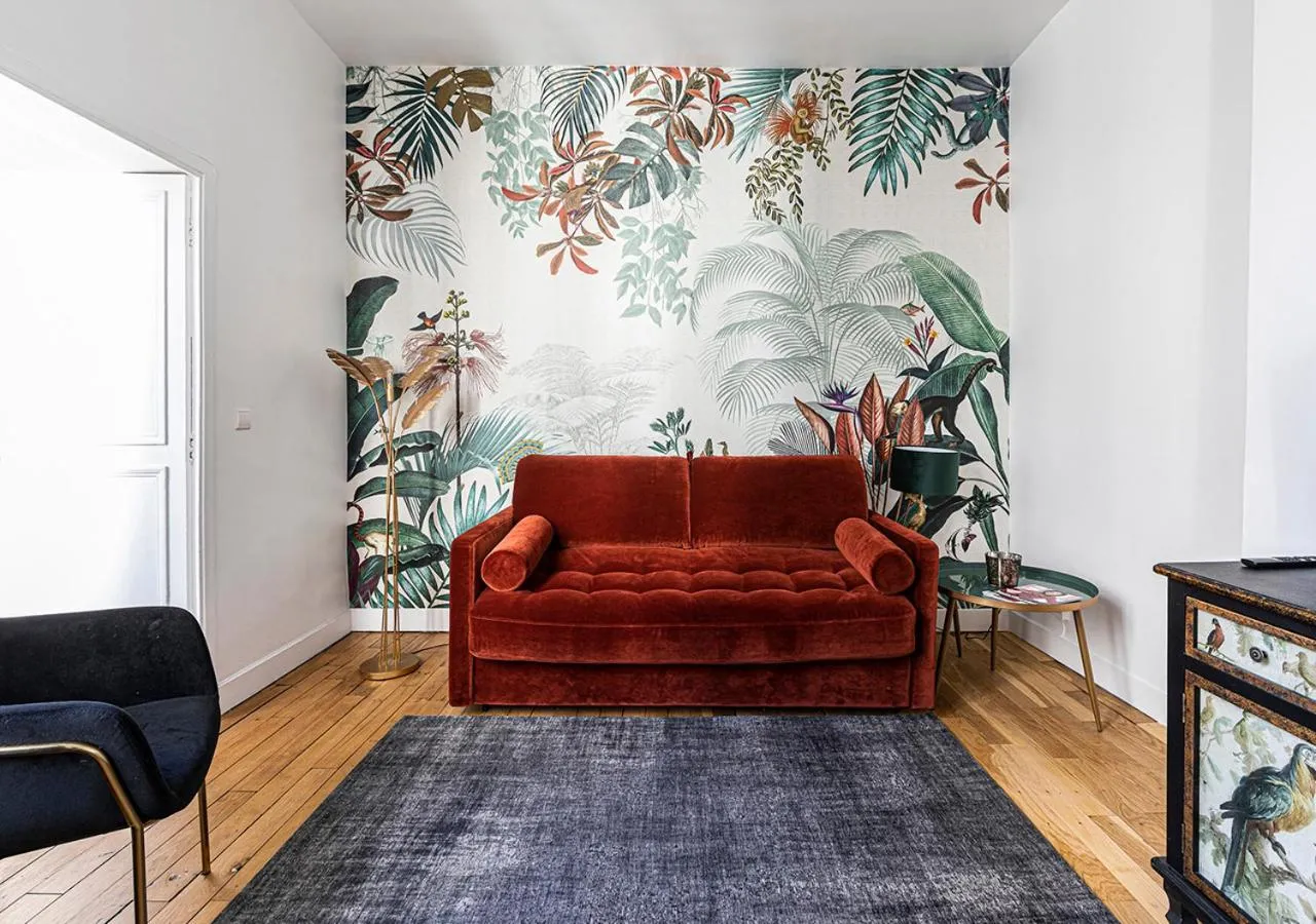 Living room in 123paris city