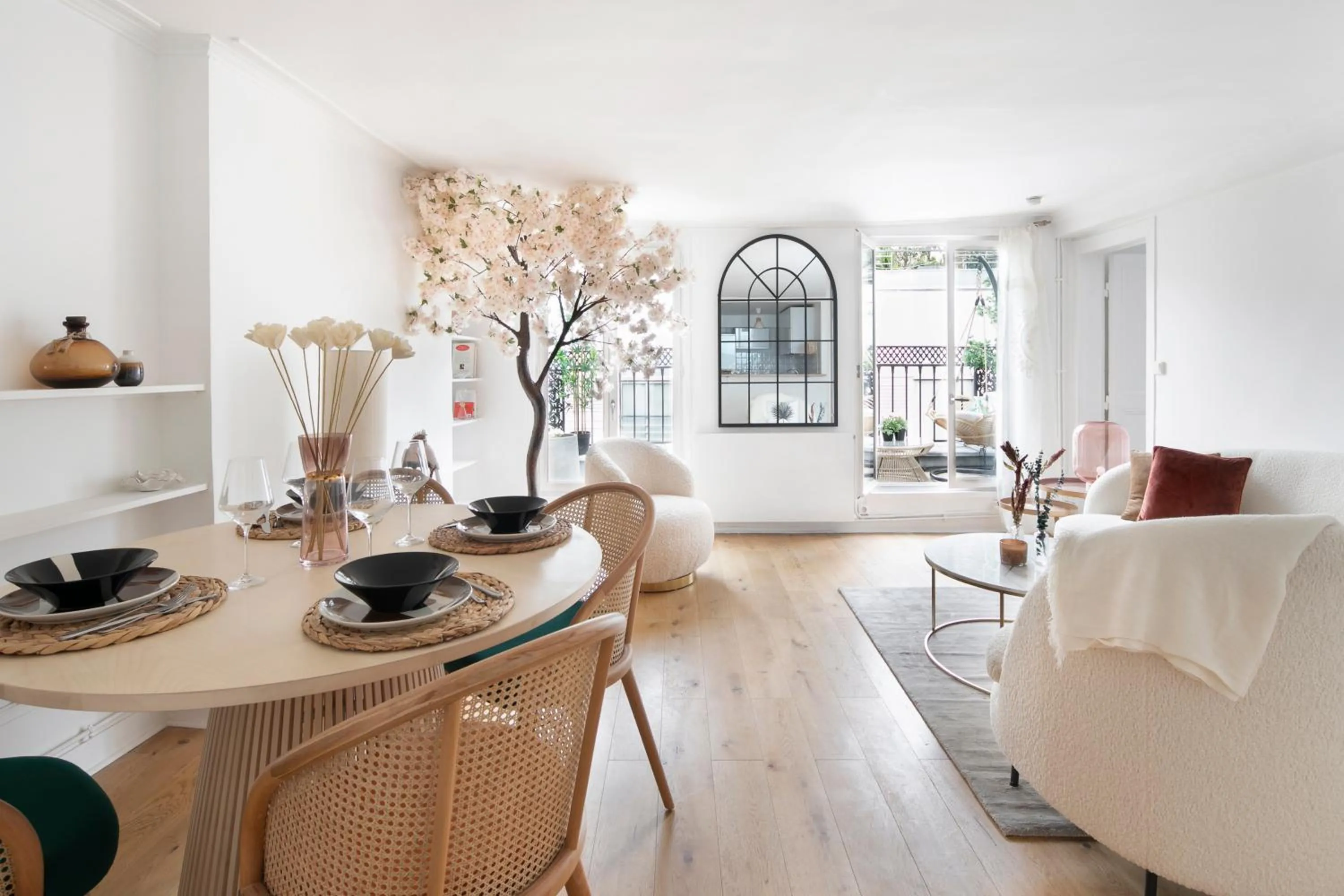 Patio in 123paris city
