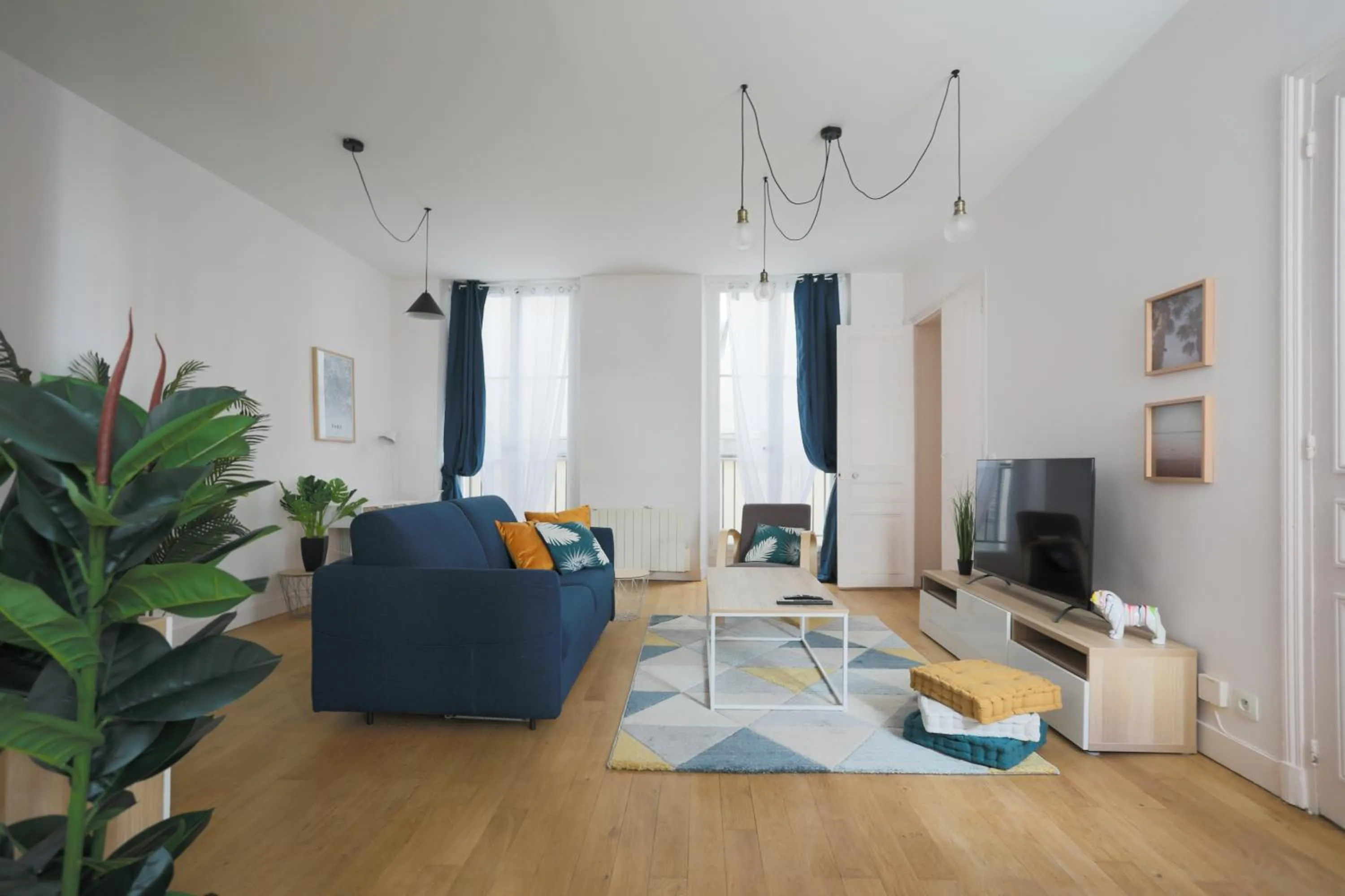 TV and multimedia in 123paris city