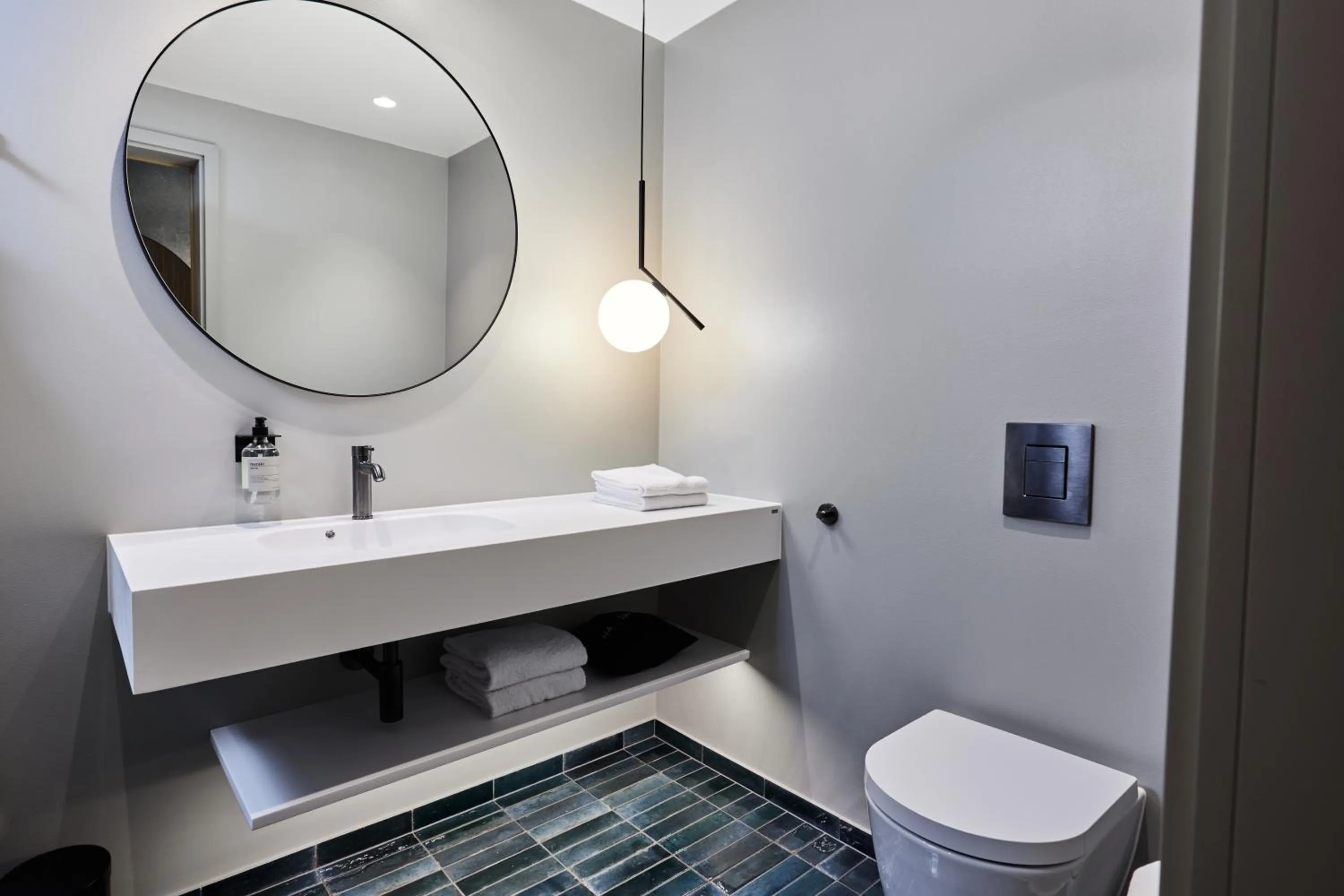 Bathroom in Kirk Suites